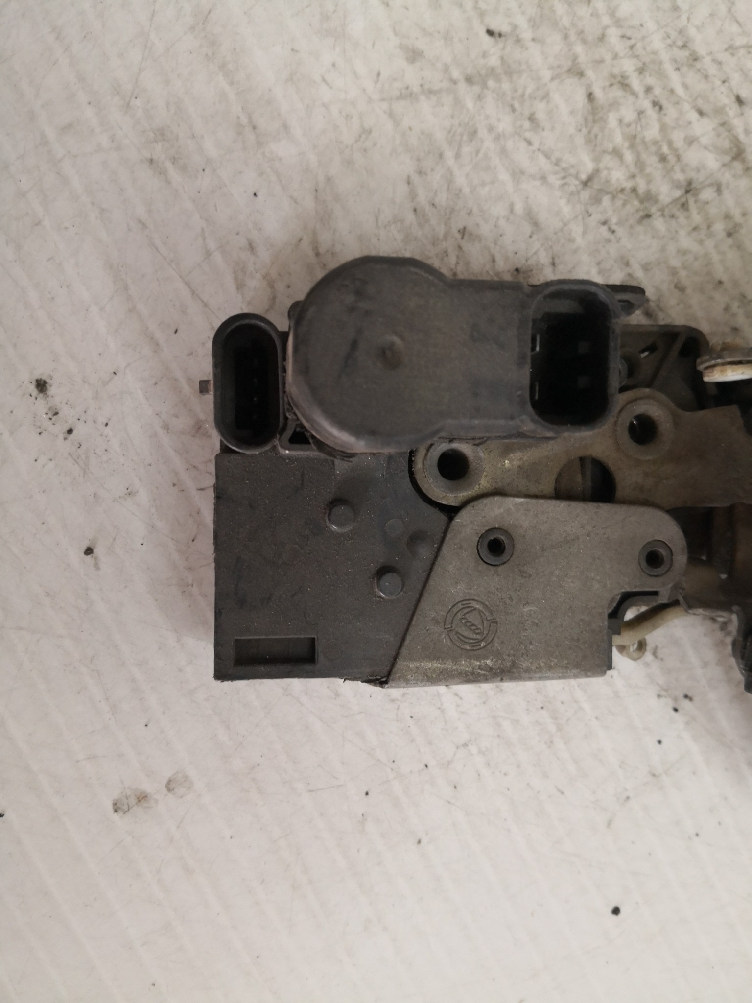 Fecho da Porta Trás Dto FIAT MAREA (185_) | 96 - 07 Imagem-1