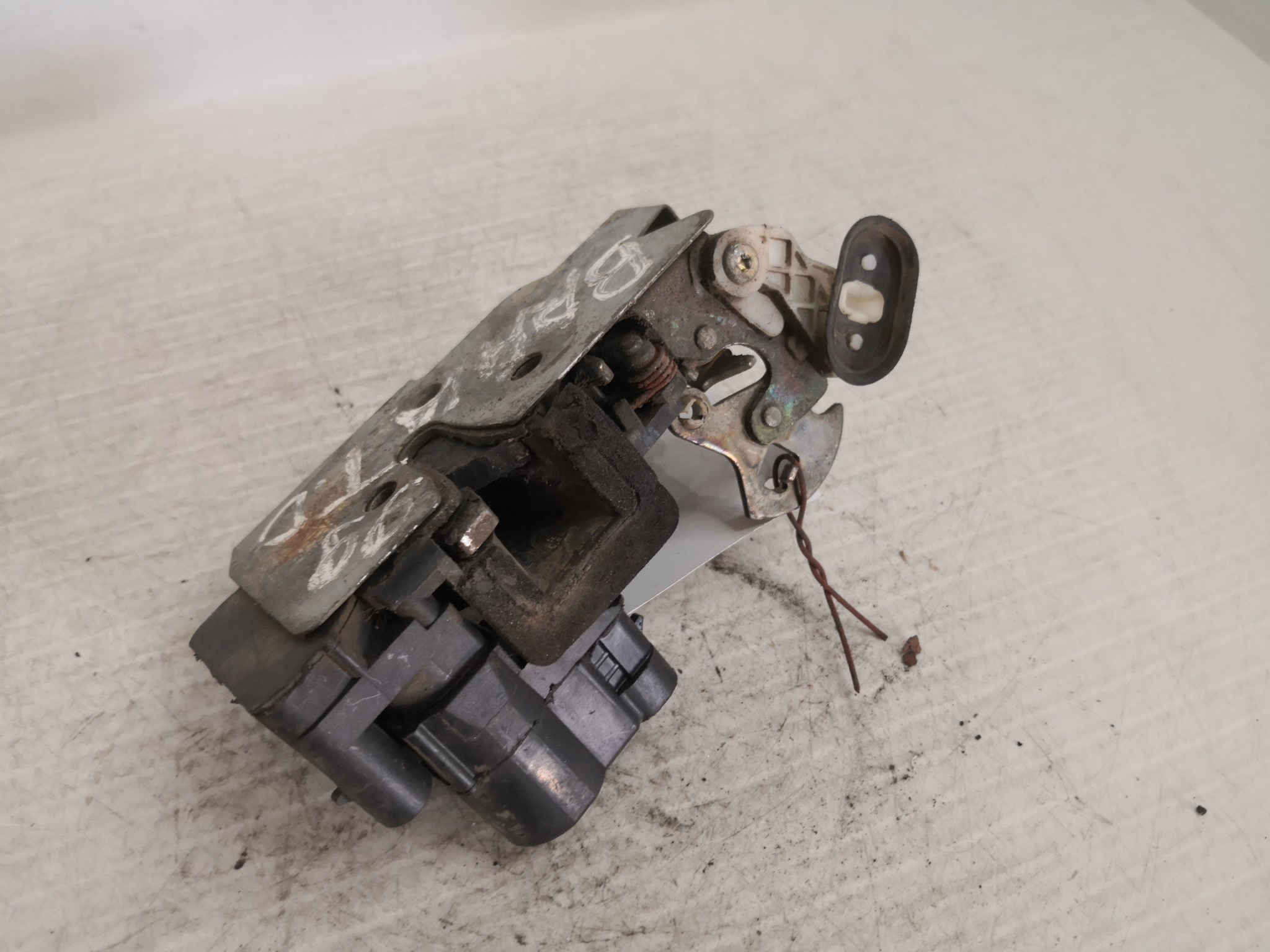 Fecho da Porta Trás Dto FIAT MAREA (185_) | 96 - 07 Imagem-3