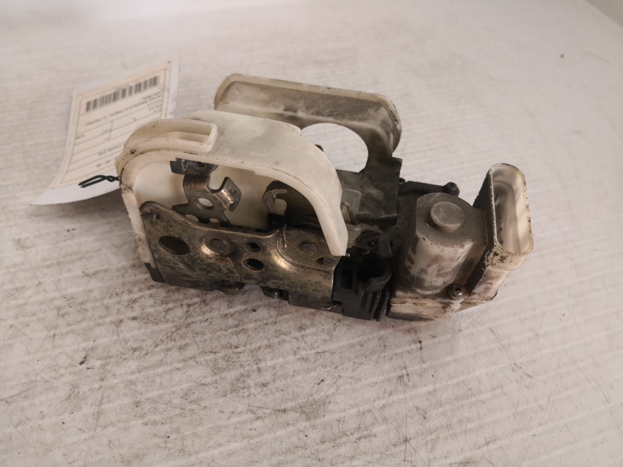 Fecho da Porta Frente Esq FIAT PUNTO (176_) | 93 - 99 Imagem-1