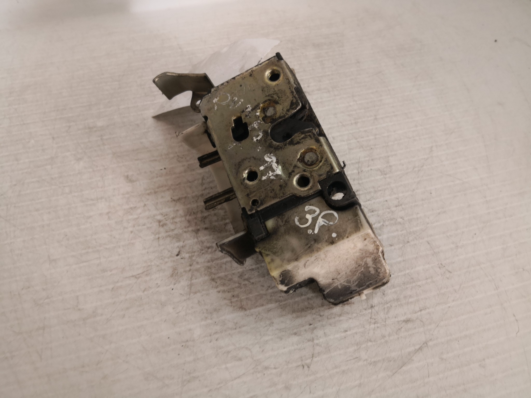 Fecho da Porta Frente Esq FIAT PUNTO (176_) | 93 - 99 Imagem-3