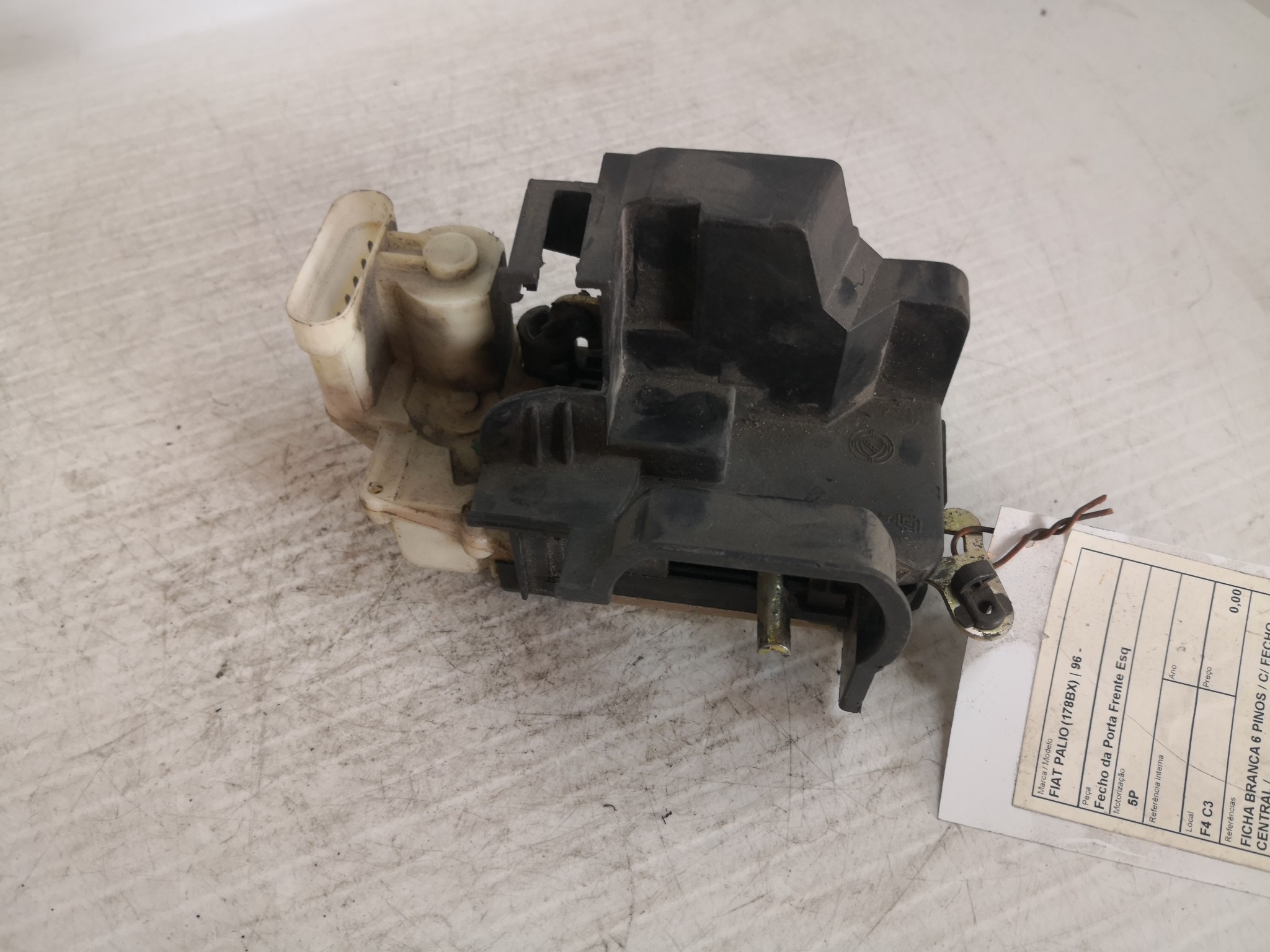 Fecho da Porta Frente Esq FIAT - ID S_34571