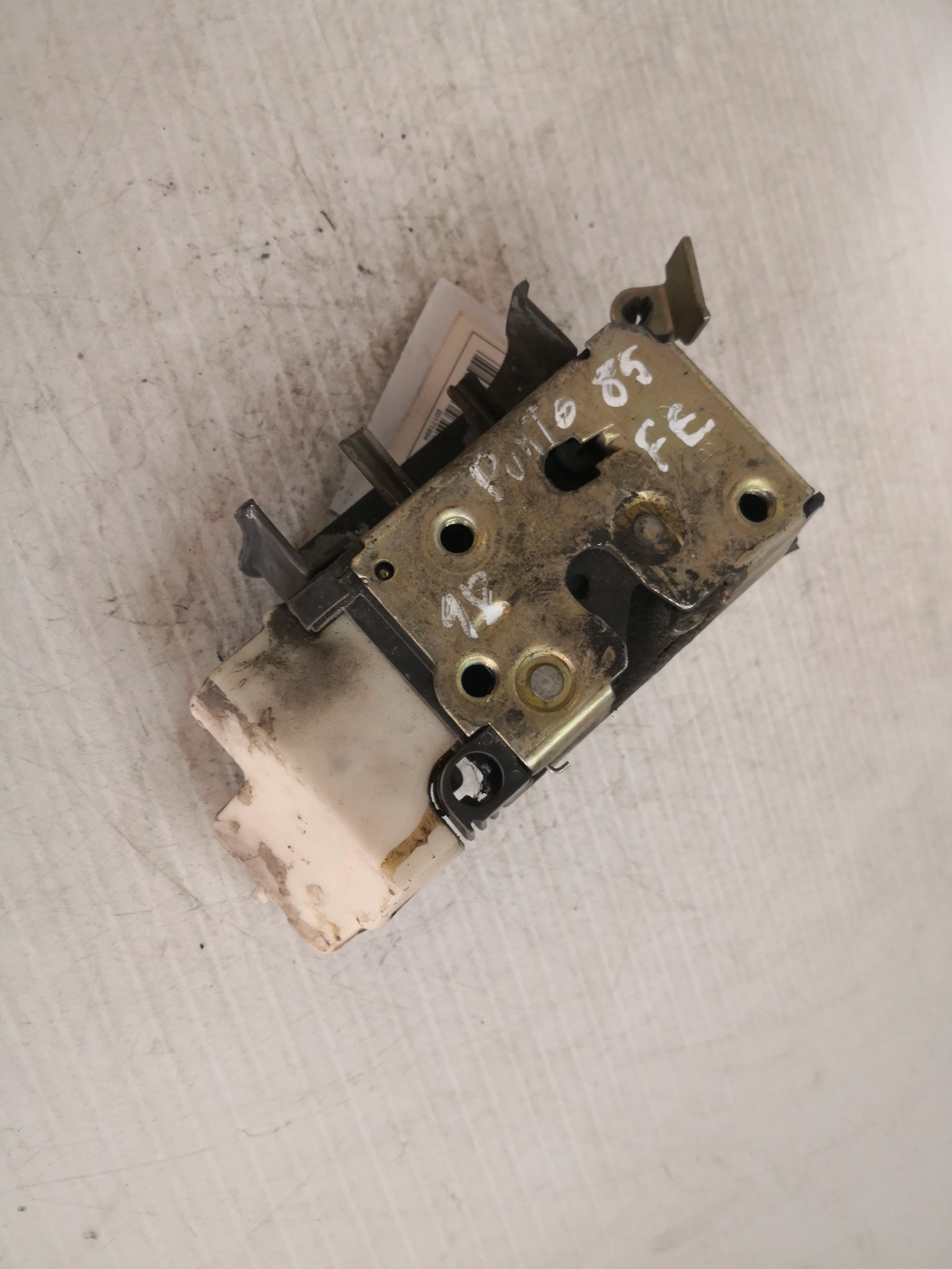 Fecho da Porta Frente Esq FIAT PUNTO (176_) | 93 - 99 Imagem-2