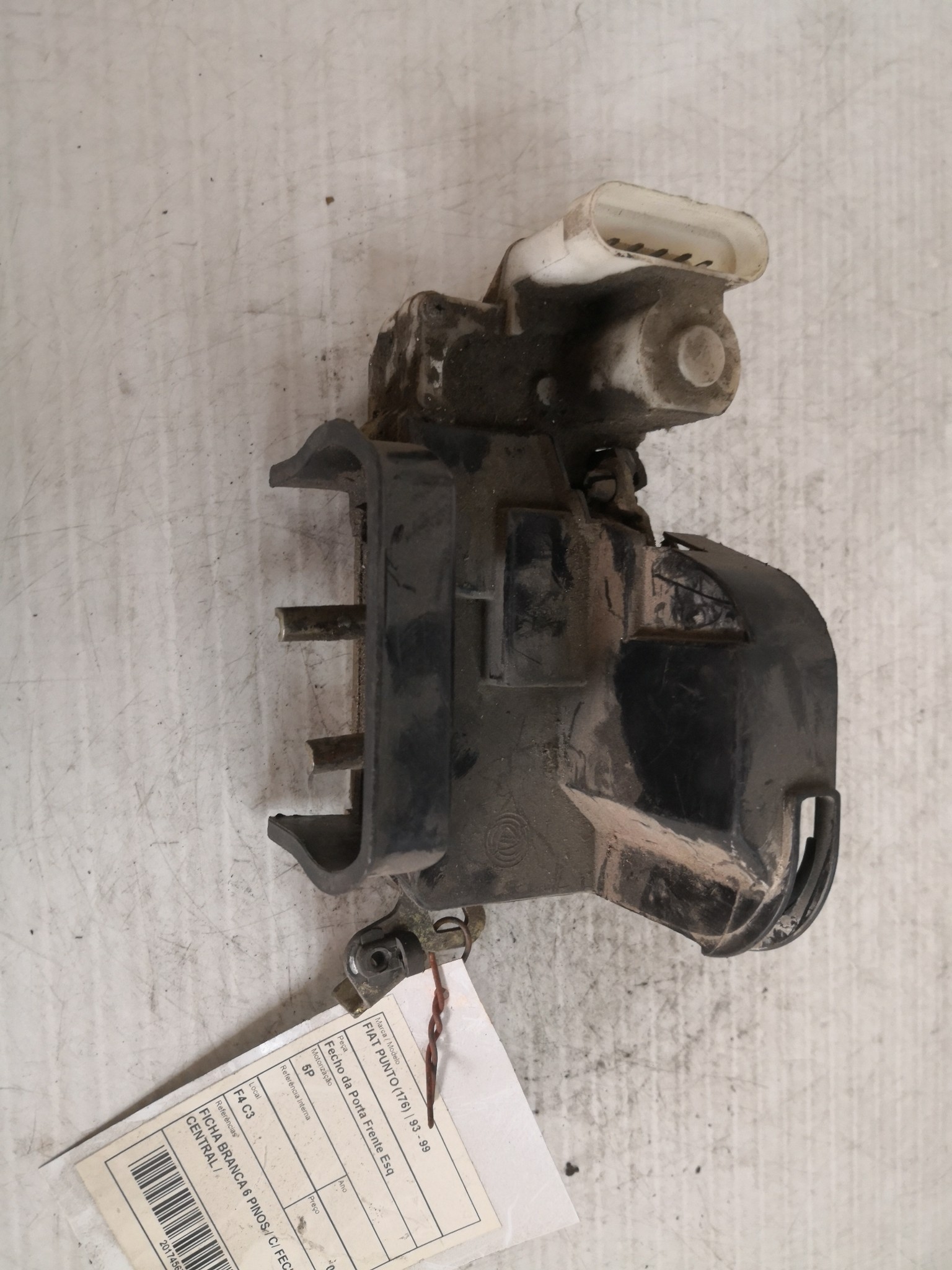 Fecho da Porta Frente Esq FIAT - ID S_34566