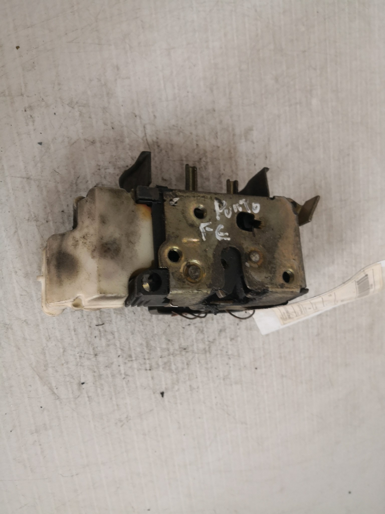Fecho da Porta Frente Esq FIAT PUNTO (176_) | 93 - 99 Imagem-4