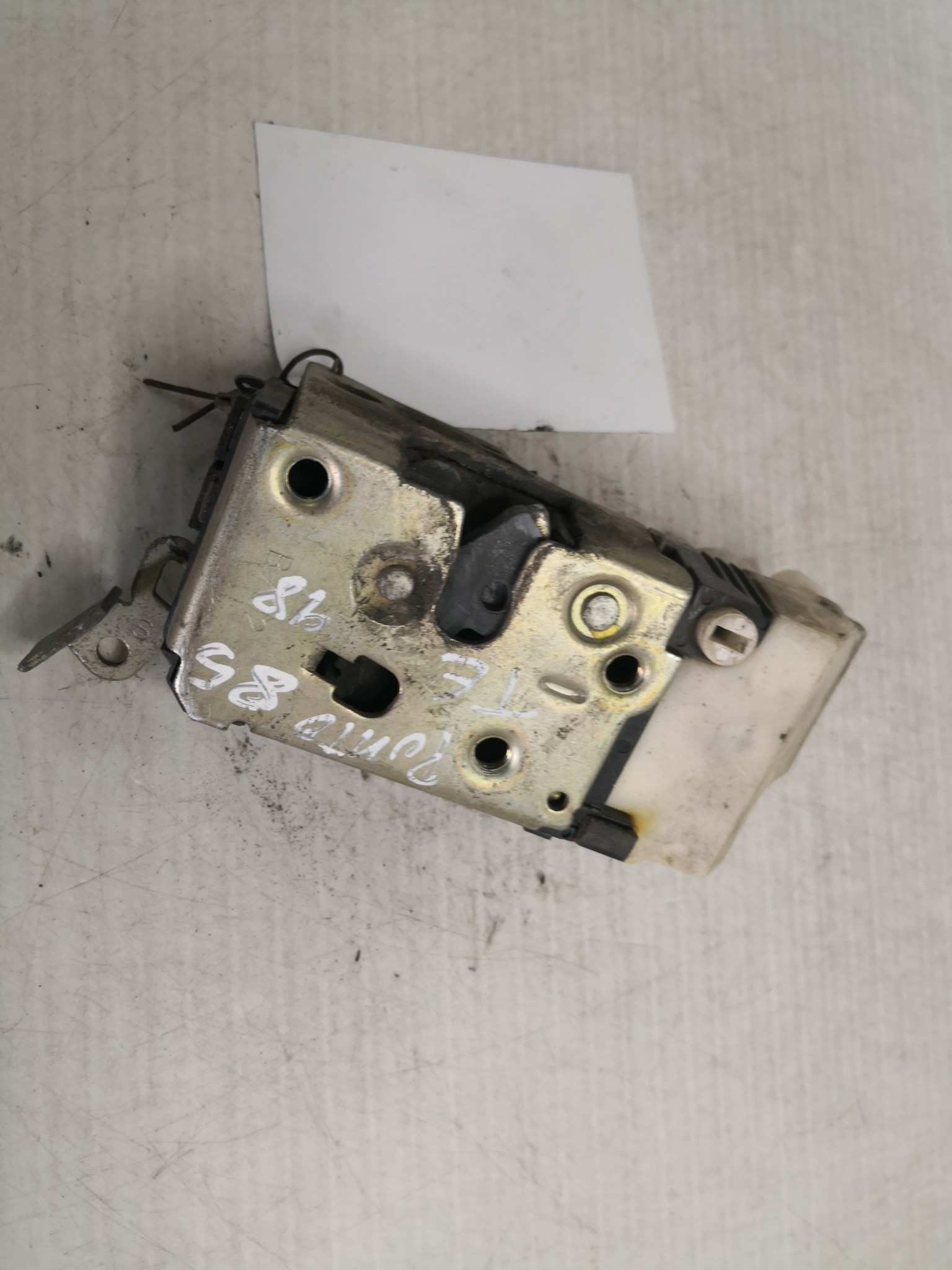 Fecho da Porta Trás Esq FIAT PUNTO (176_) | 93 - 99 Imagem-3