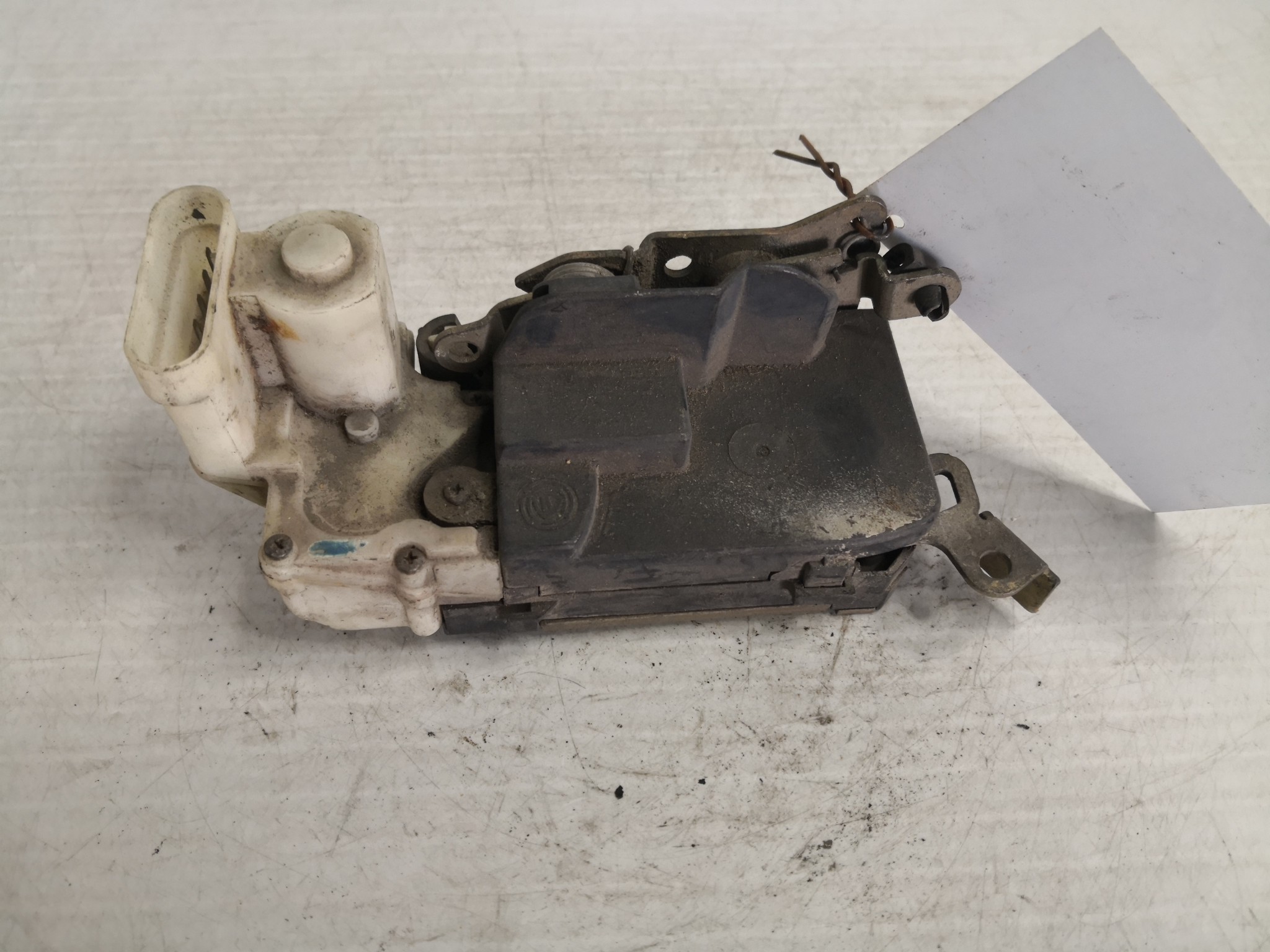 Fecho da Porta Trás Esq FIAT - ID S_35867