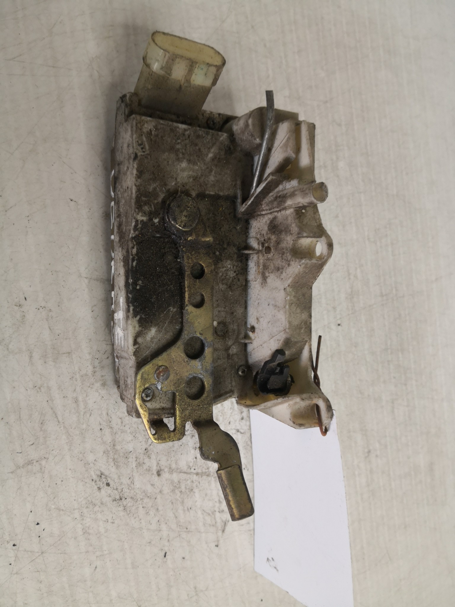 Fecho da Porta Trás Esq LANCIA - ID S_35874