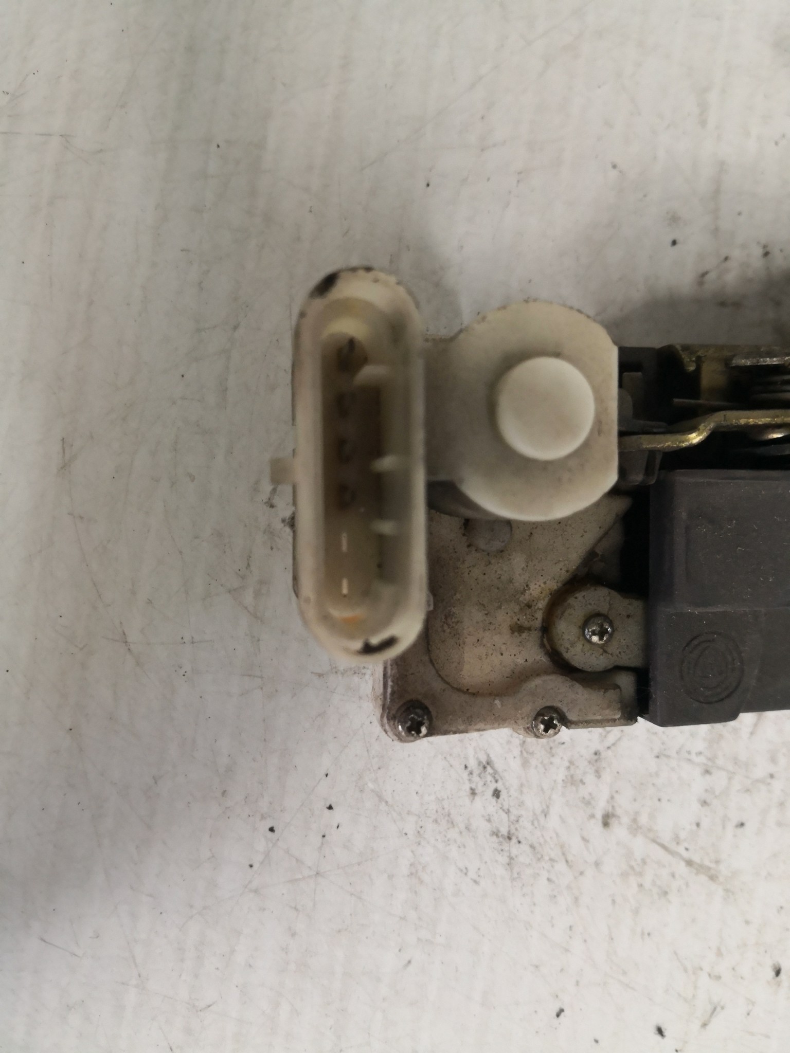 Fecho da Porta Trás Esq FIAT PUNTO (176_) | 93 - 99 Imagem-1