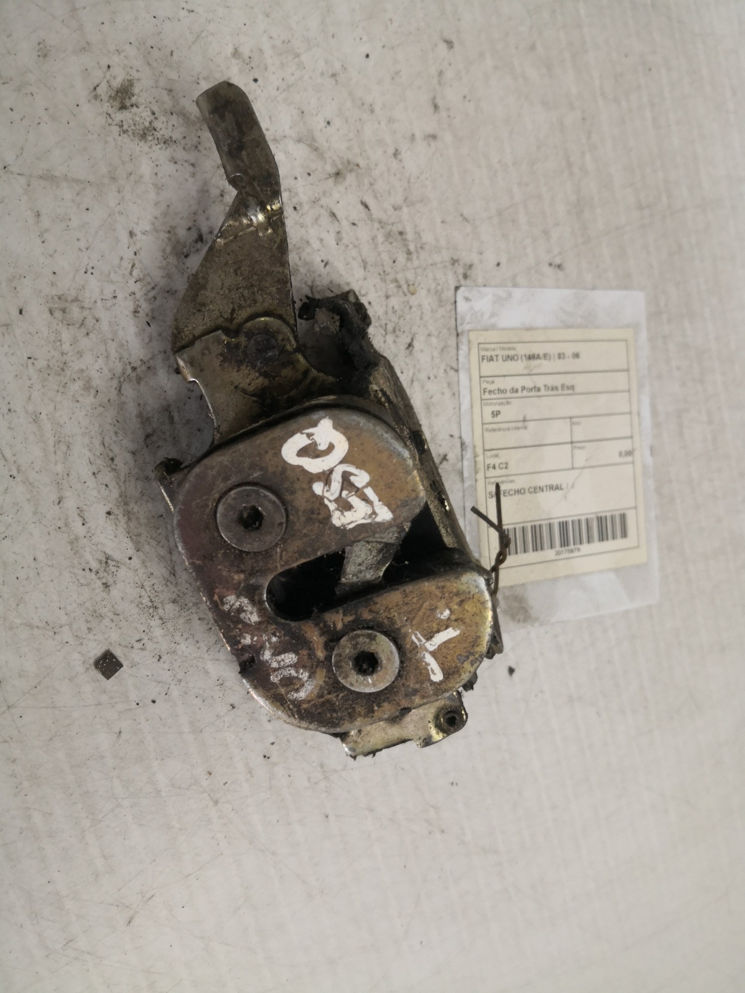 Fecho da Porta Trás Esq FIAT UNO (146_) | 83 - 06 Imagem-3