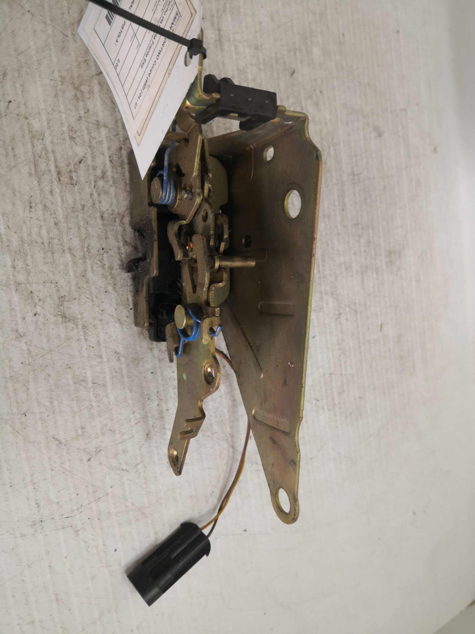 Fecho da Porta Frente Esq SMART - ID S_66713