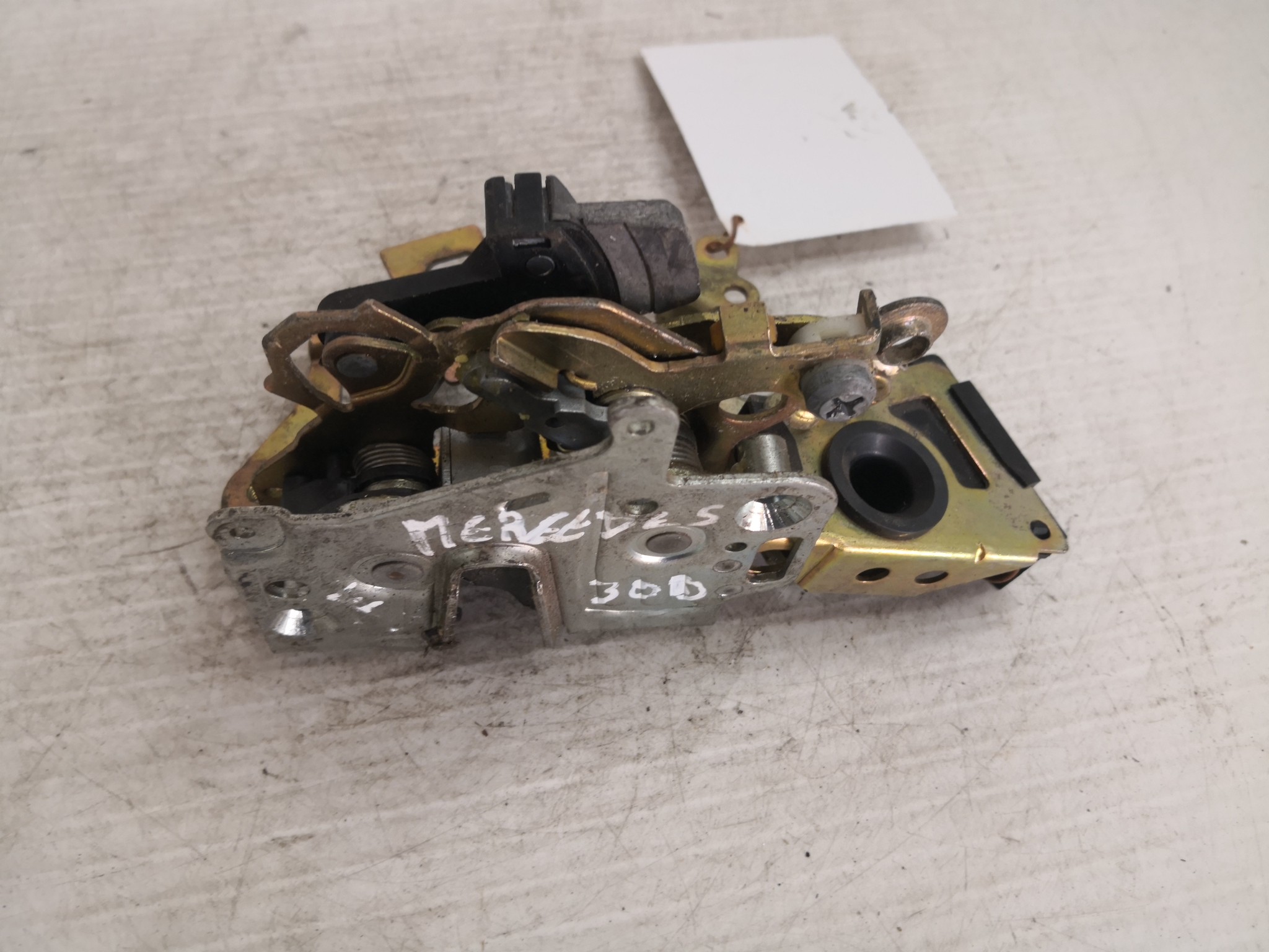 Fecho da Porta Frente Esq MERCEDES-BENZ 200 - 300 D (124) | 85 - 93 Imagem-1