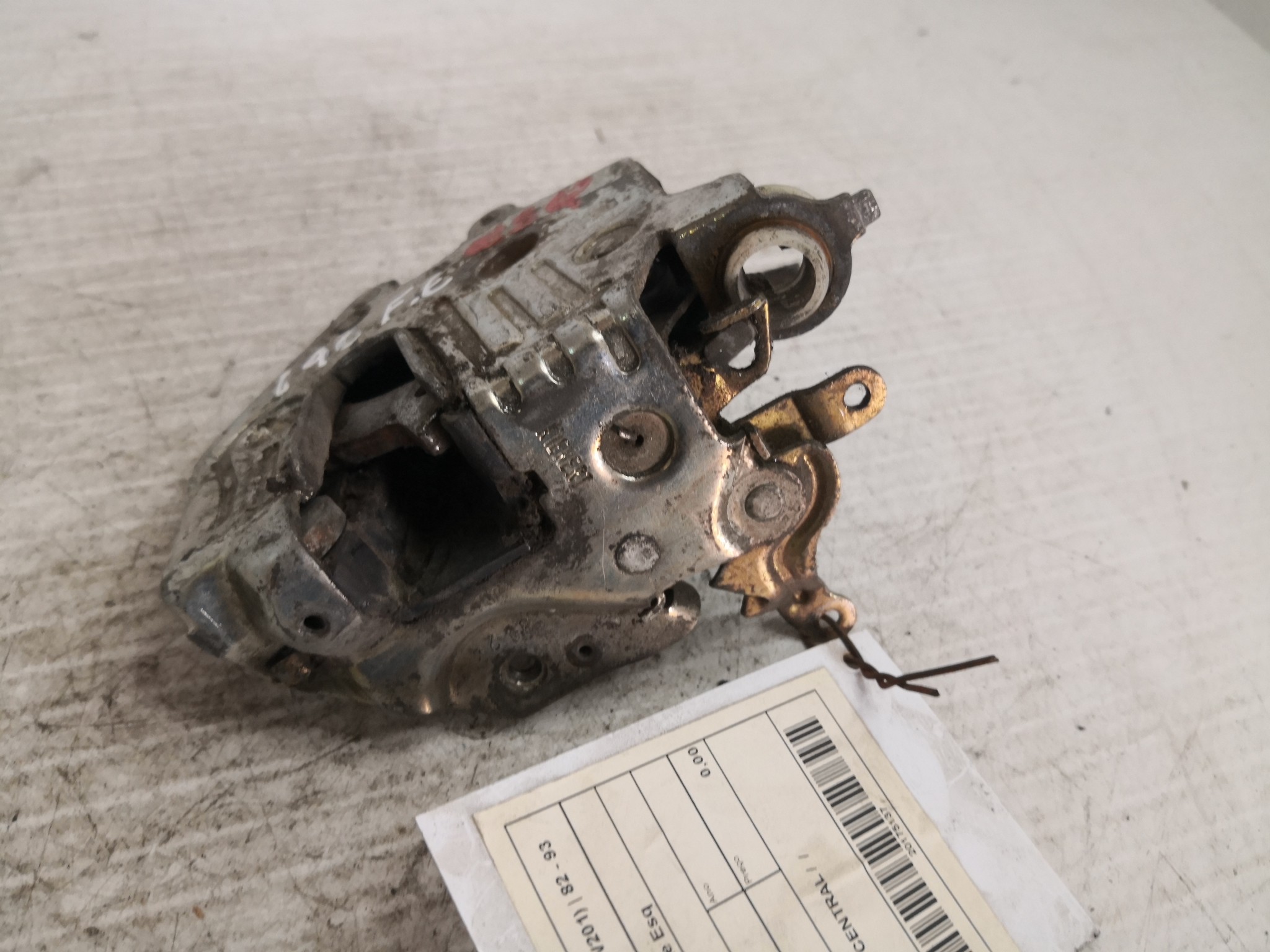 Fecho da Porta Frente Esq MERCEDES-BENZ 190 (W201) | 82 - 93 Imagem-2