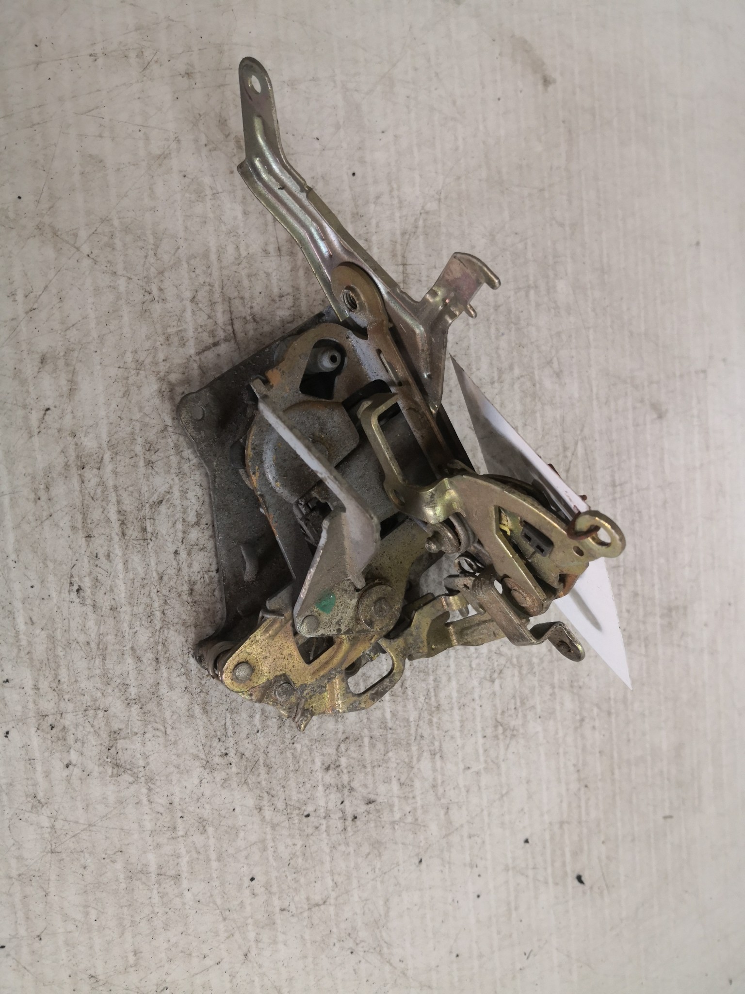 Fecho da Porta Trás Esq MERCEDES-BENZ - ID S_36255