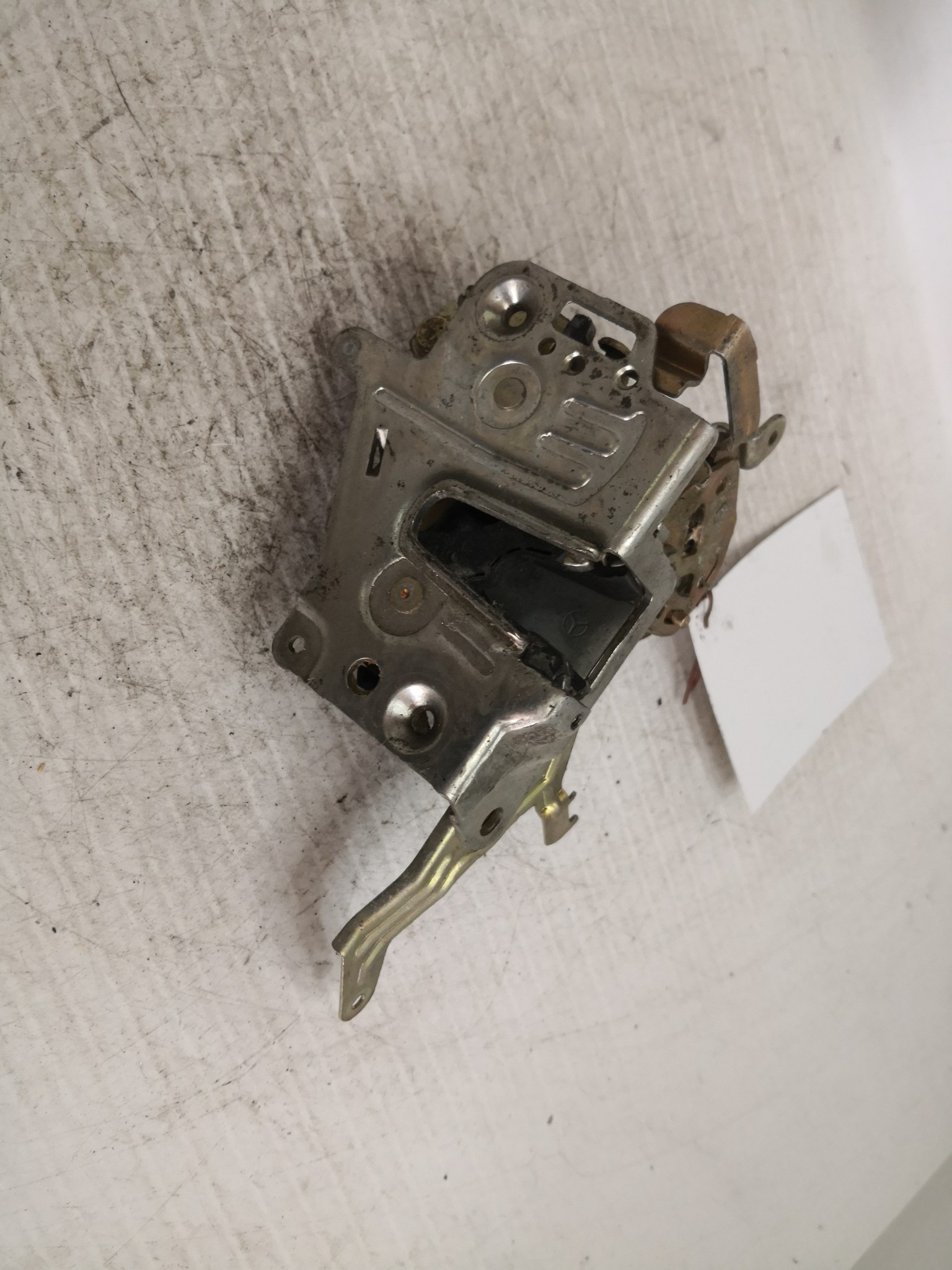 Fecho da Porta Trás Esq MERCEDES-BENZ C-CLASS (W202) | 93 - 00 Imagem-2