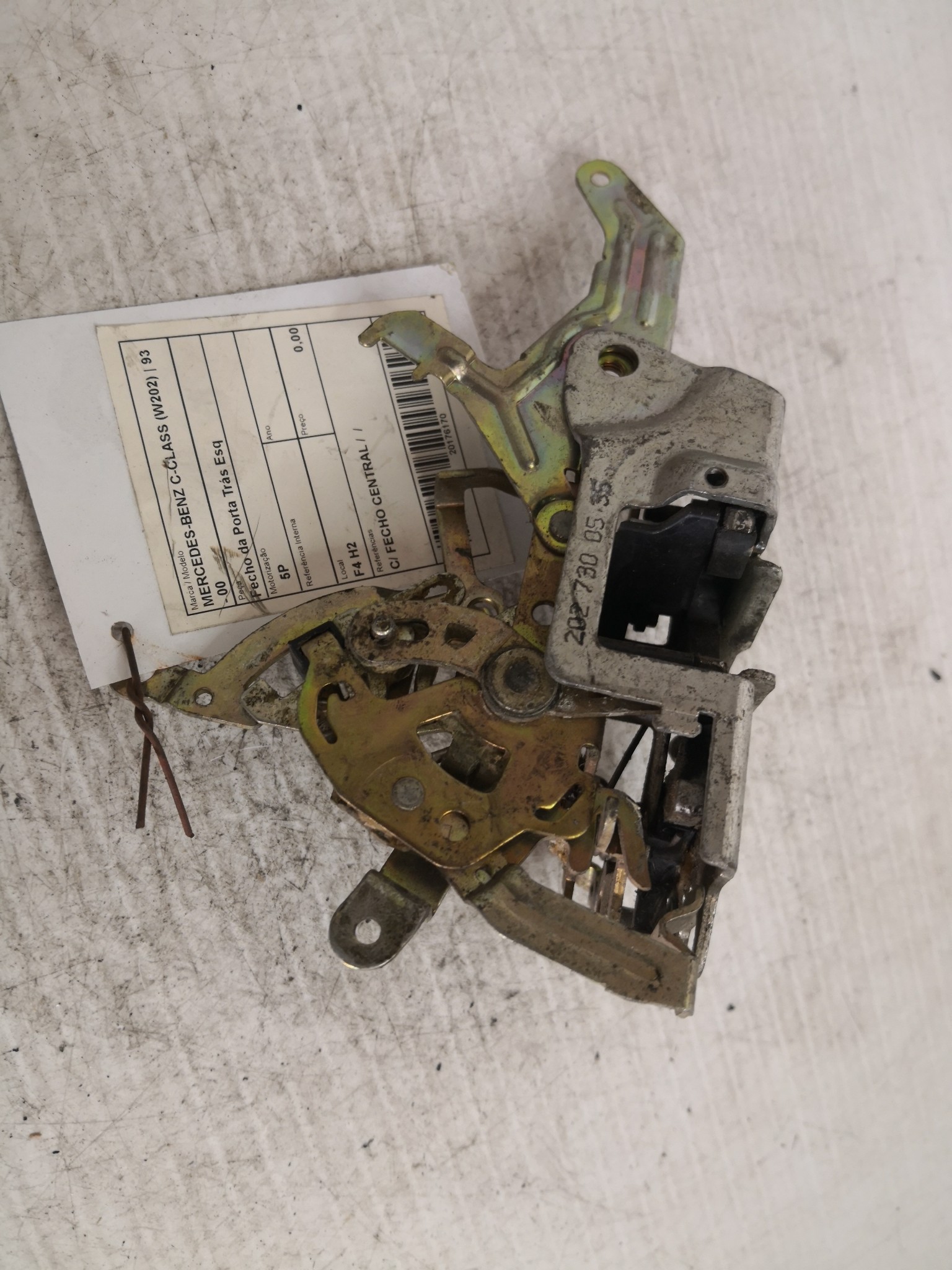 Fecho da Porta Trás Esq MERCEDES-BENZ - ID S_36169