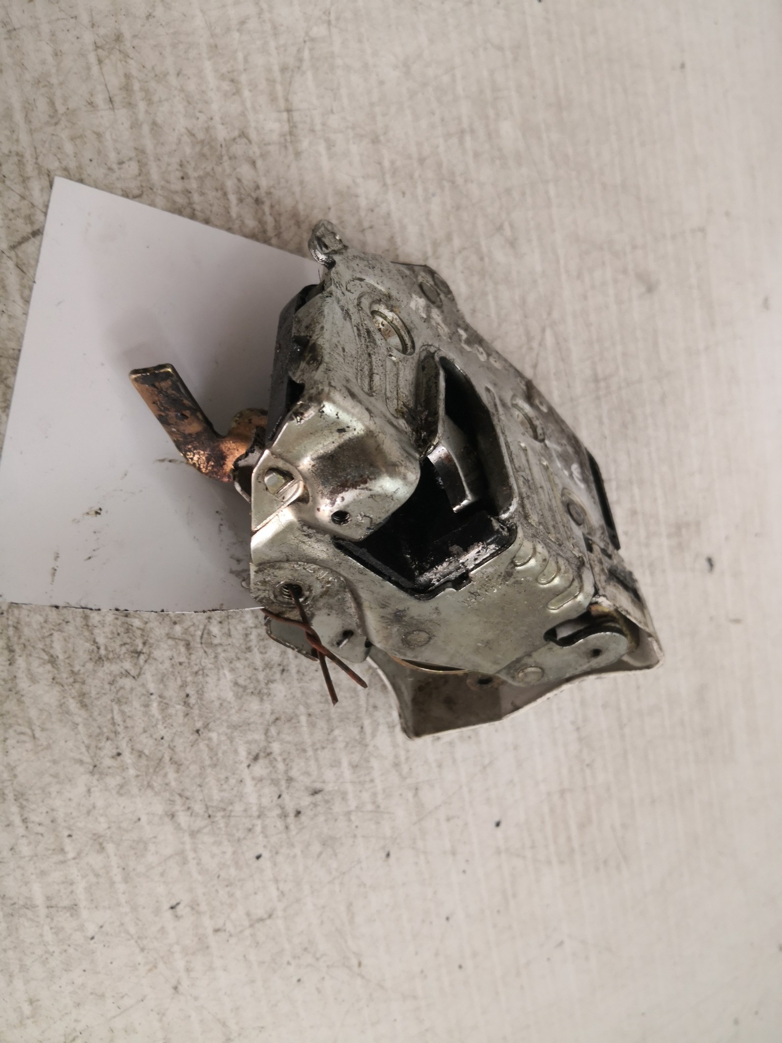 Fecho da Porta Trás Esq MERCEDES-BENZ 200 - 300 D (124) | 85 - 93 Imagem-1