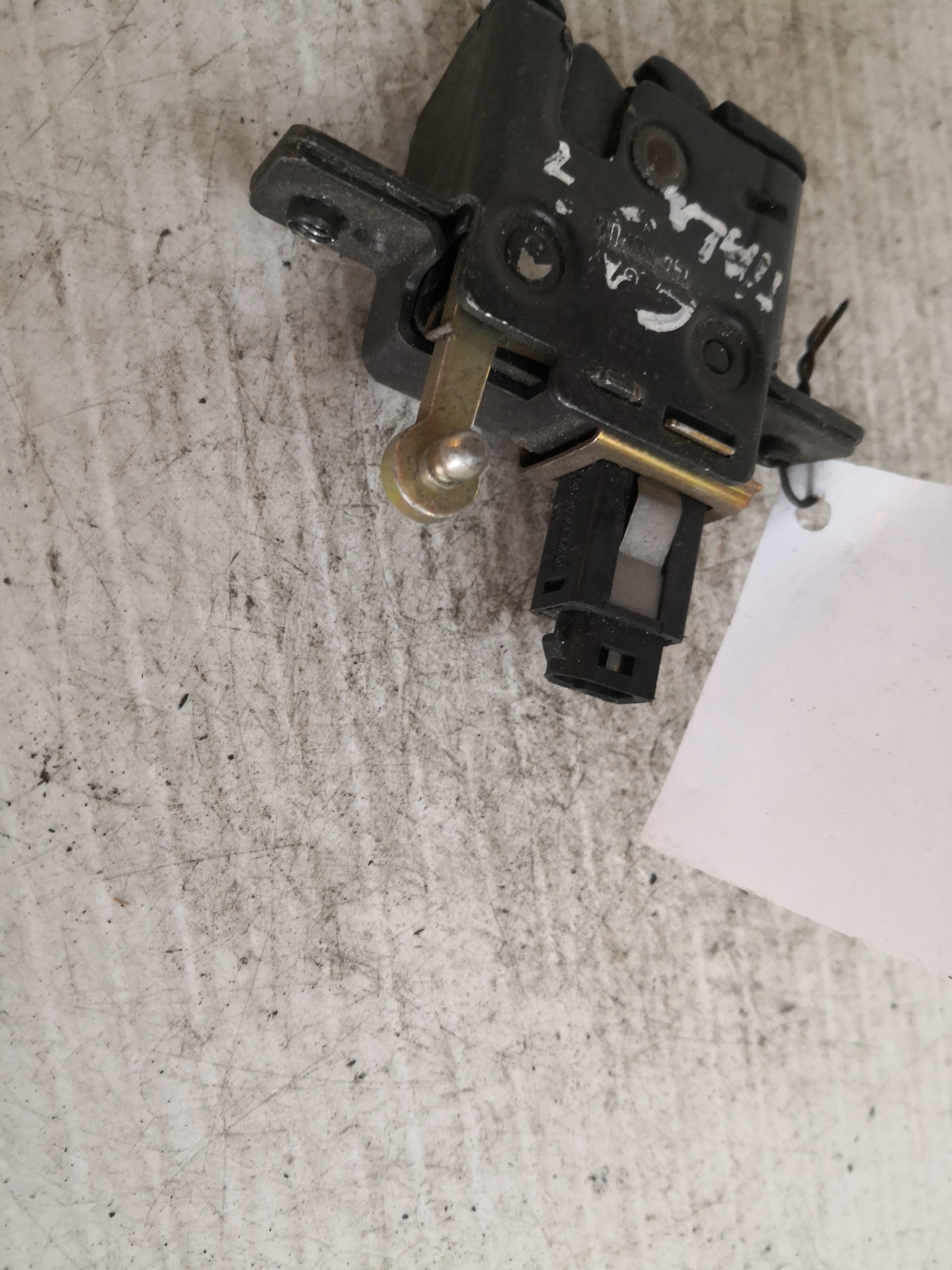 Fecho da Mala BMW 5 (E34) | 87 - 95 Imagem-2