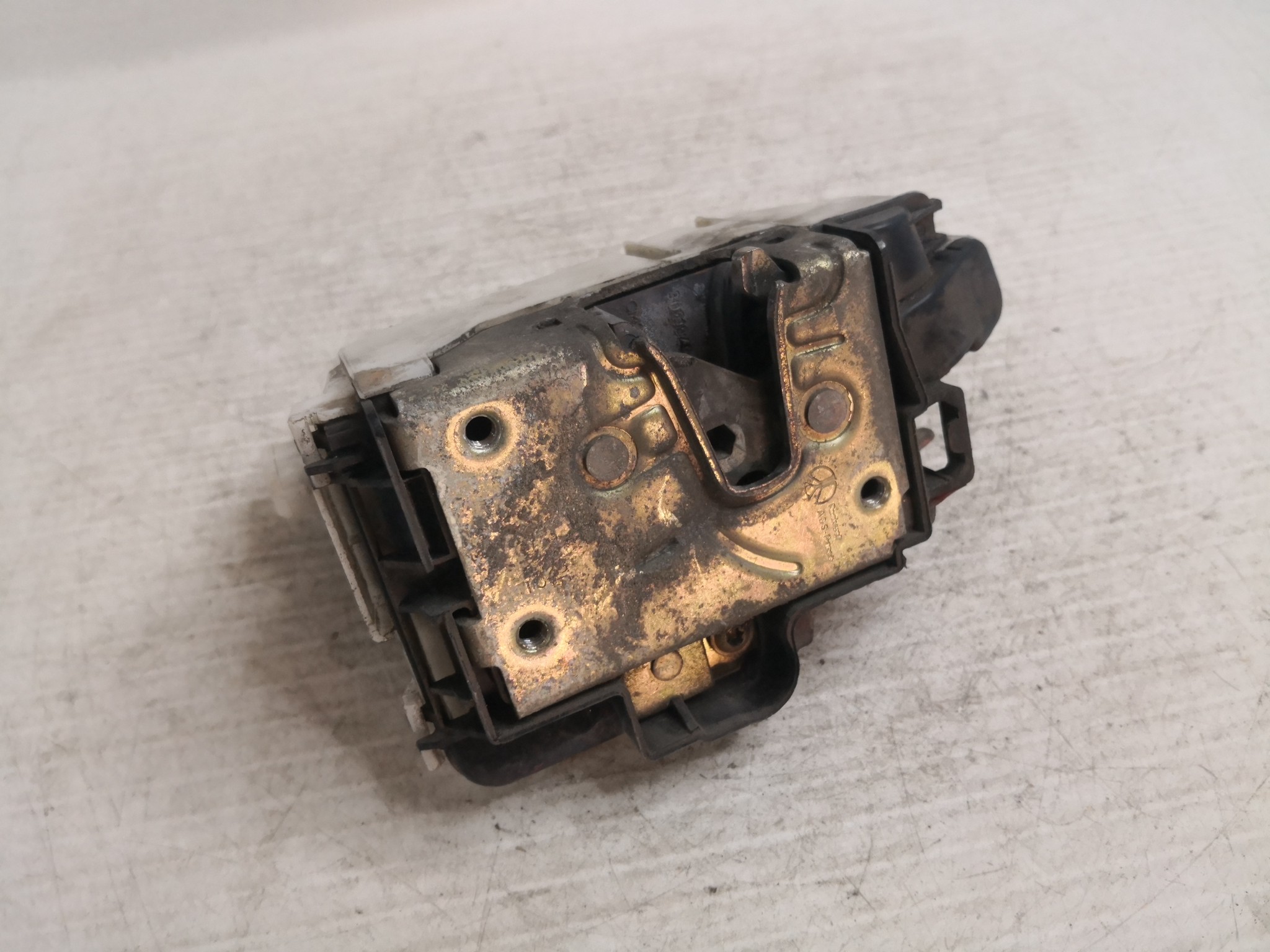 Fecho da Porta Frente Dto VOLKSWAGEN GOLF III (1H1) | 91 - 98 Imagem-3