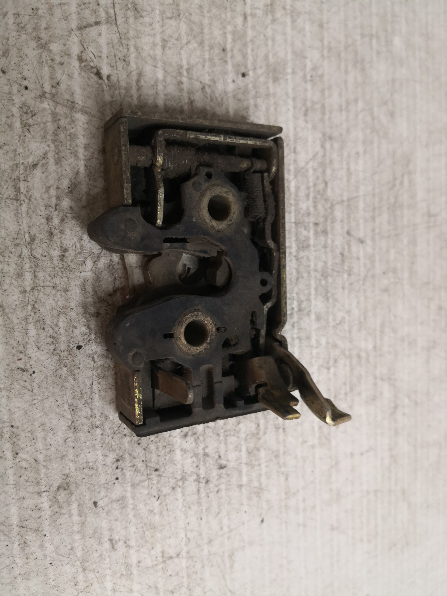 Fecho da Porta Frente Dto VOLKSWAGEN - ID S_34444