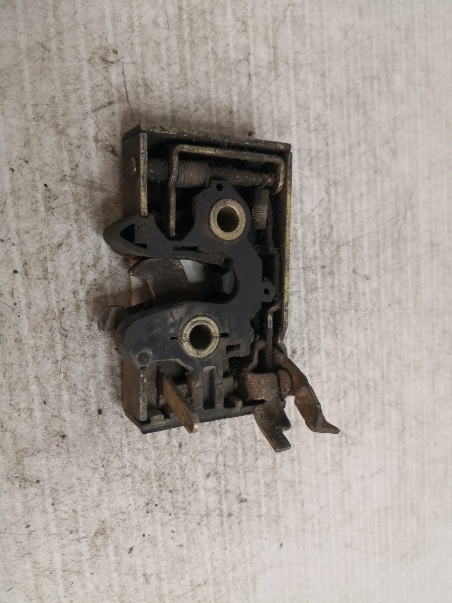 Fecho da Porta Frente Dto VOLKSWAGEN - ID S_34445