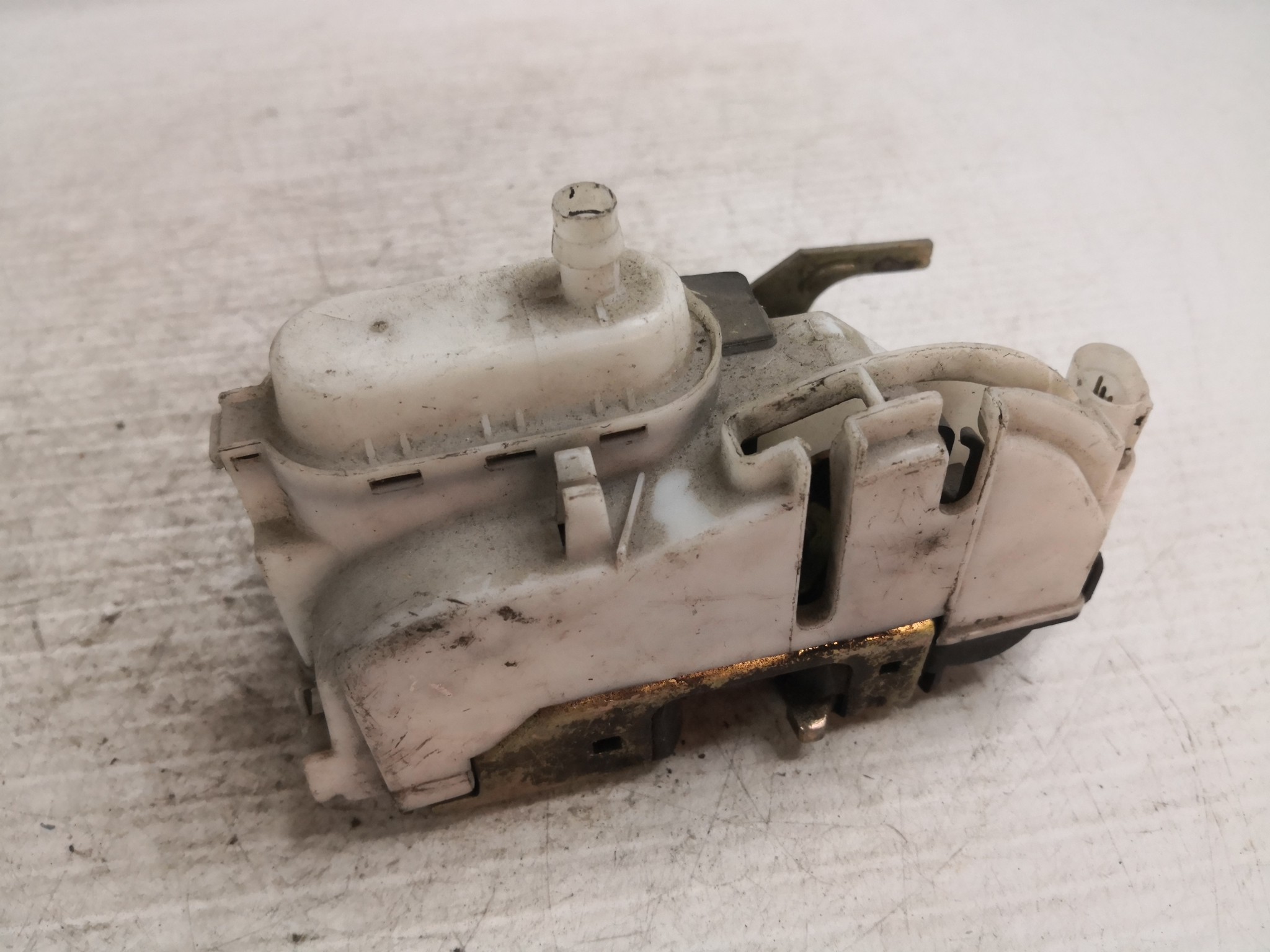 Fecho da Porta Frente Dto VOLKSWAGEN POLO (6N1) | 94 - 99 Imagem-2