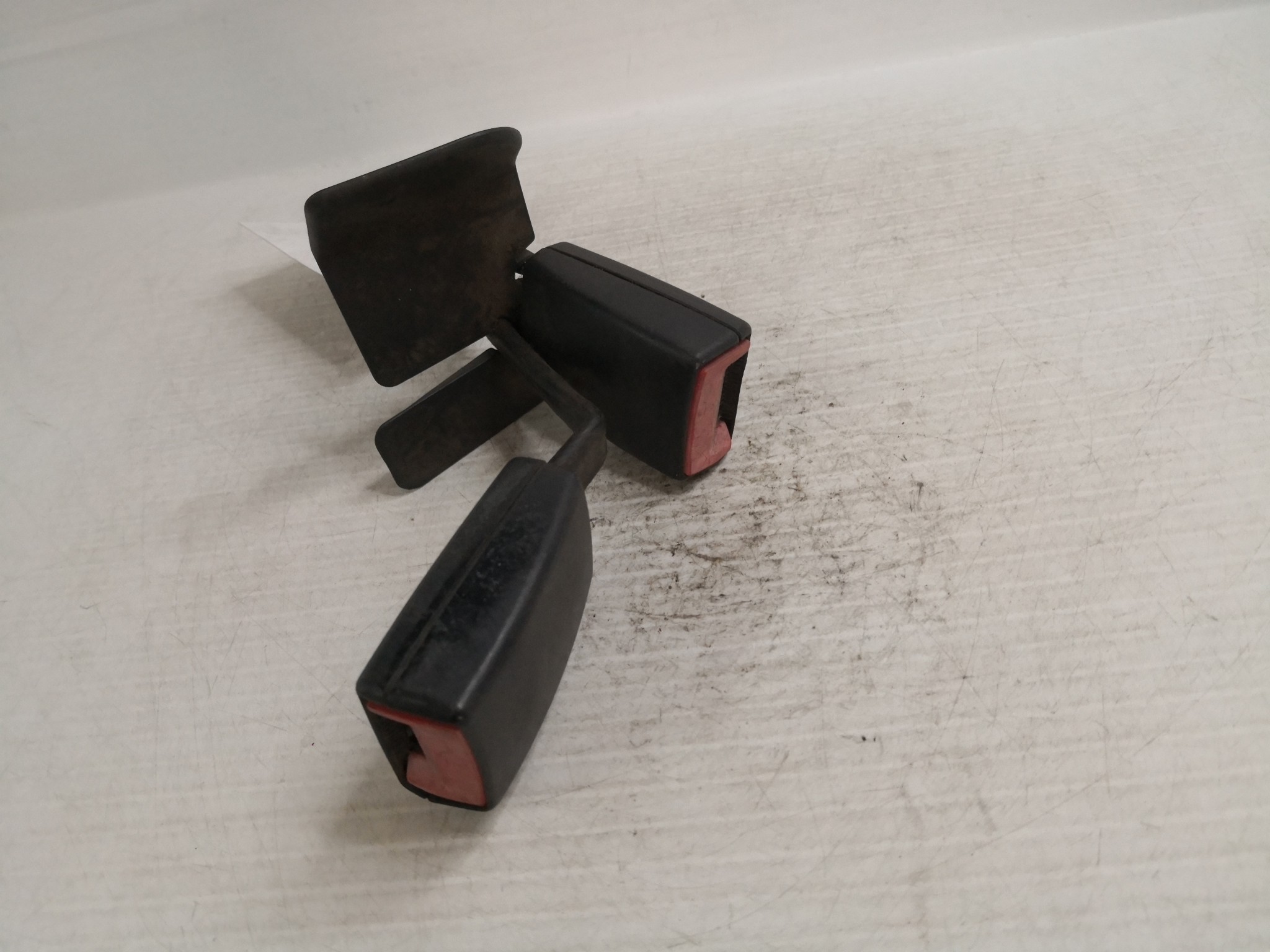 Engate Cinto Trás Esq AUDI A4 Avant (8E5, B6) | 00 - 05 Imagem-1