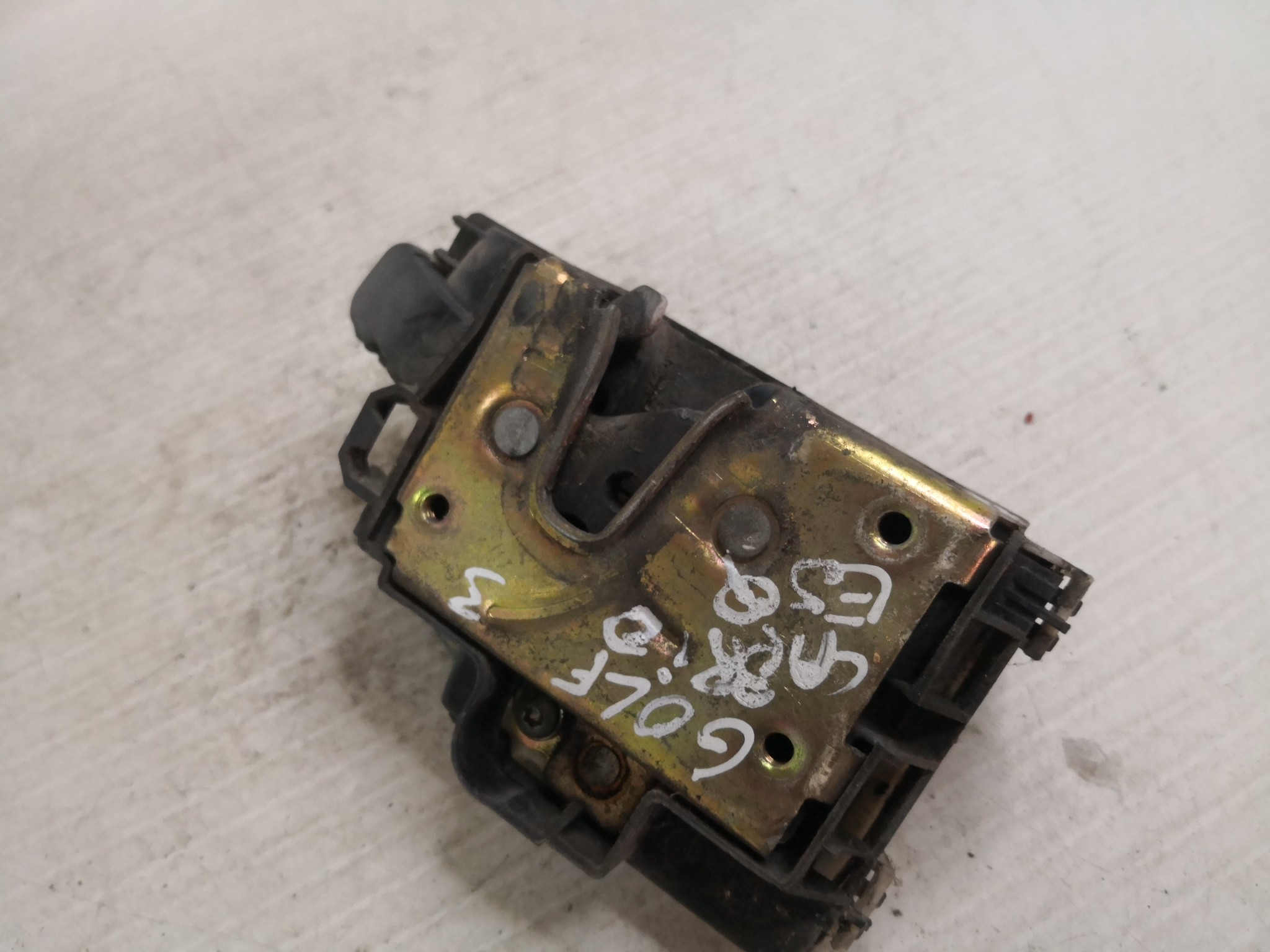 Fecho da Porta Frente Esq VOLKSWAGEN GOLF III Cabriolet (1E7) | 93 - 98 Imagem-2