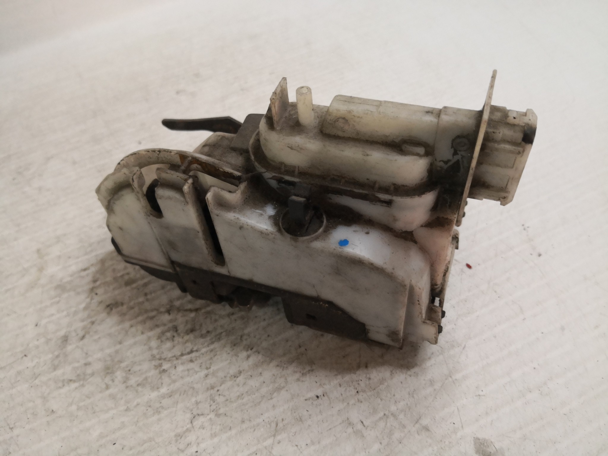 Fecho da Porta Frente Esq VOLKSWAGEN GOLF III (1H1) | 91 - 98 Imagem-1