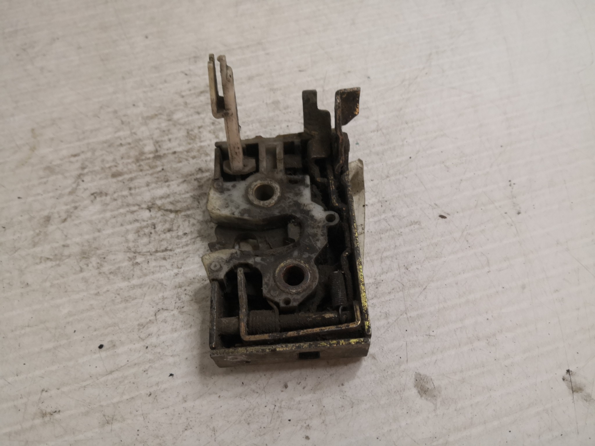 Fecho da Porta Frente Esq VOLKSWAGEN - ID S_34359