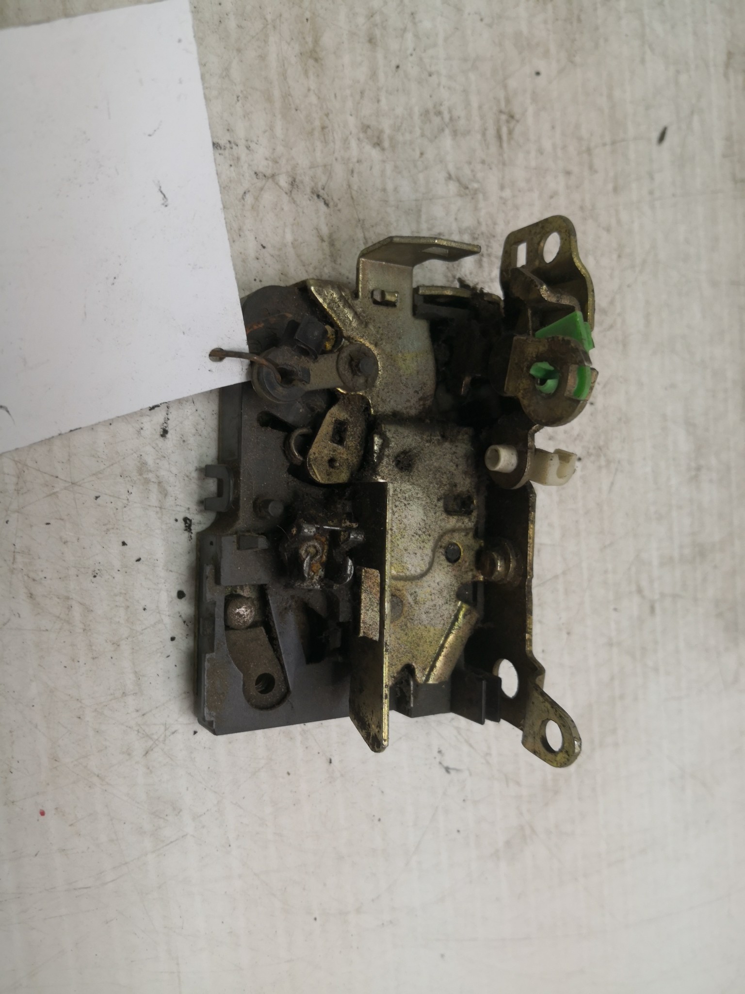 Fecho da Porta Frente Dto RENAULT - ID S_34782