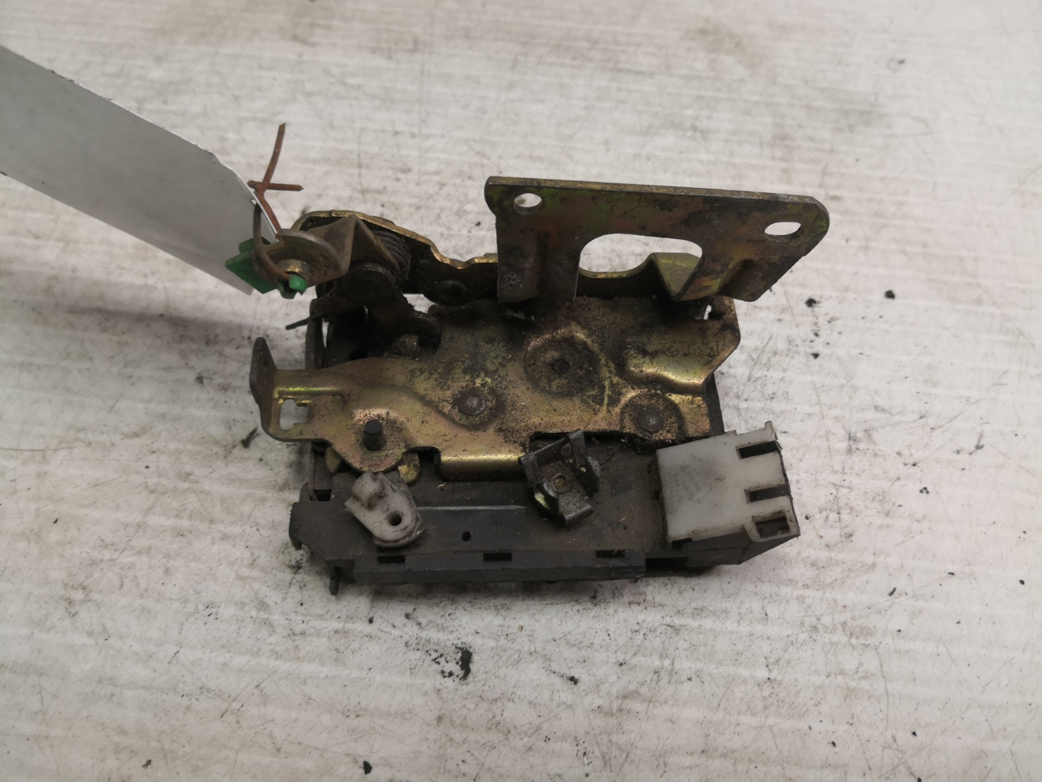 Fecho da Porta Frente Dto RENAULT - ID S_34792