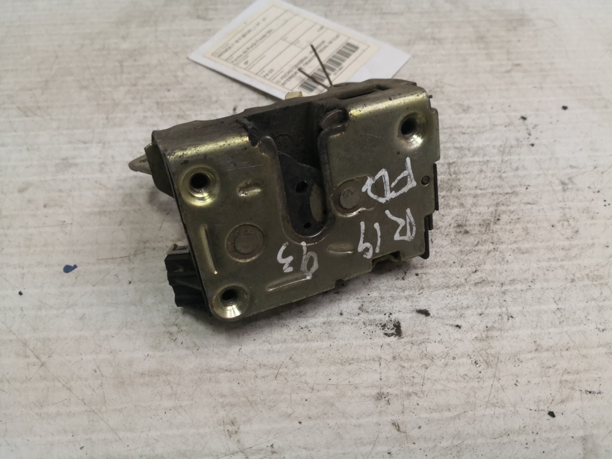 Fecho da Porta Frente Dto RENAULT 19 II (B/C53_) | 91 - 01 Imagem-3