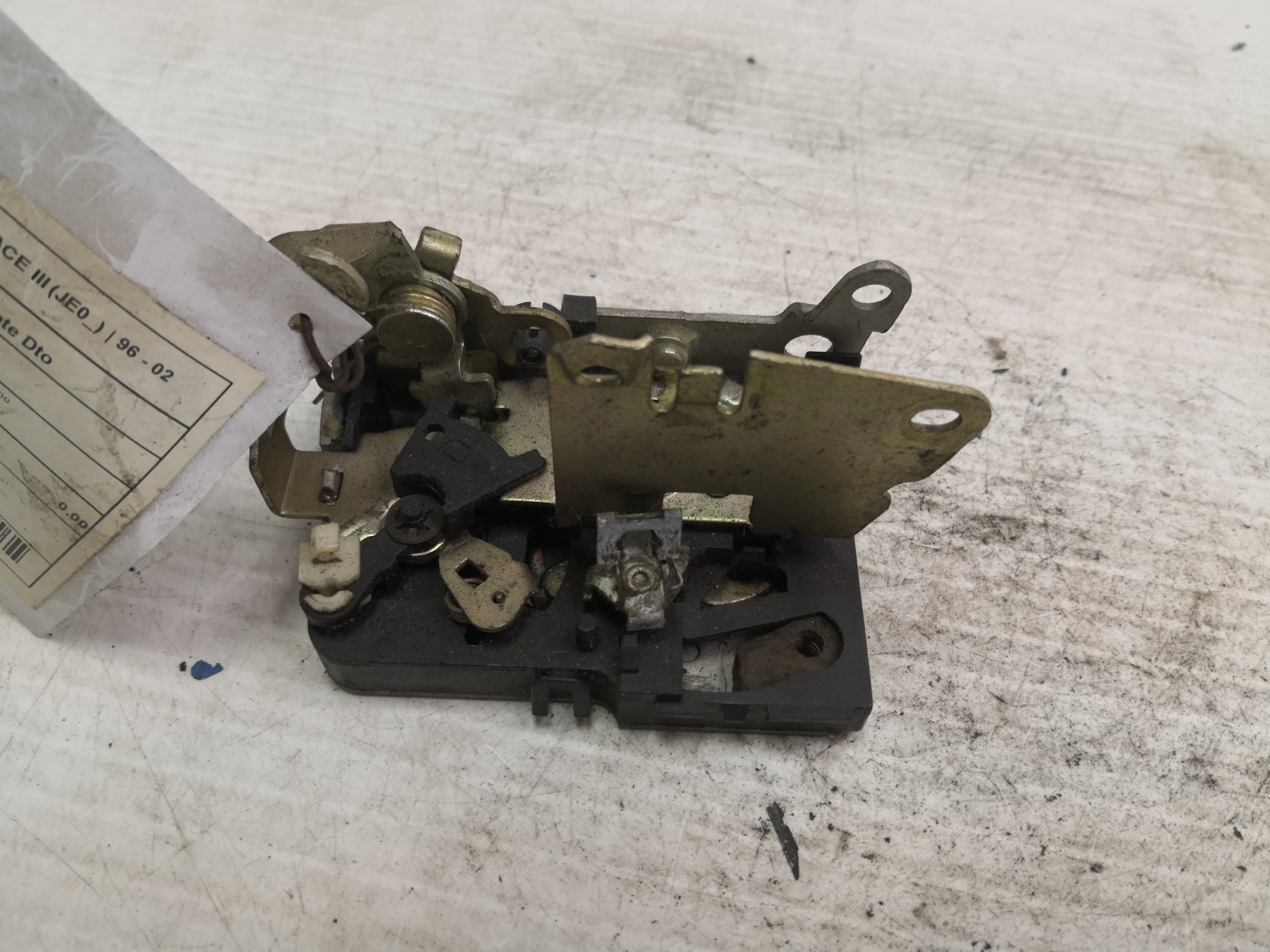 Fecho da Porta Frente Dto RENAULT - ID S_34777