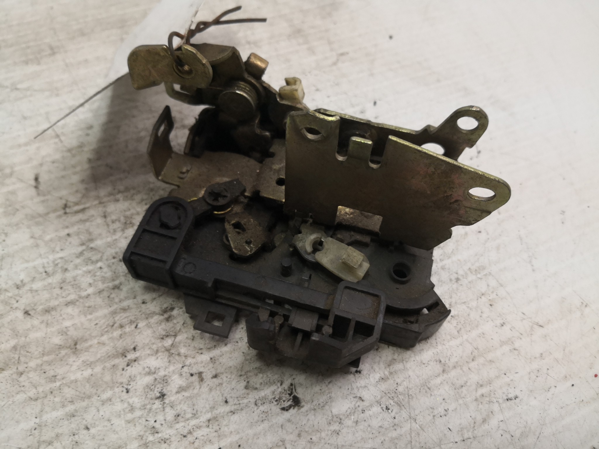 Fecho da Porta Frente Dto RENAULT CLIO II (BB_, CB_) | 98 -  Imagem-1