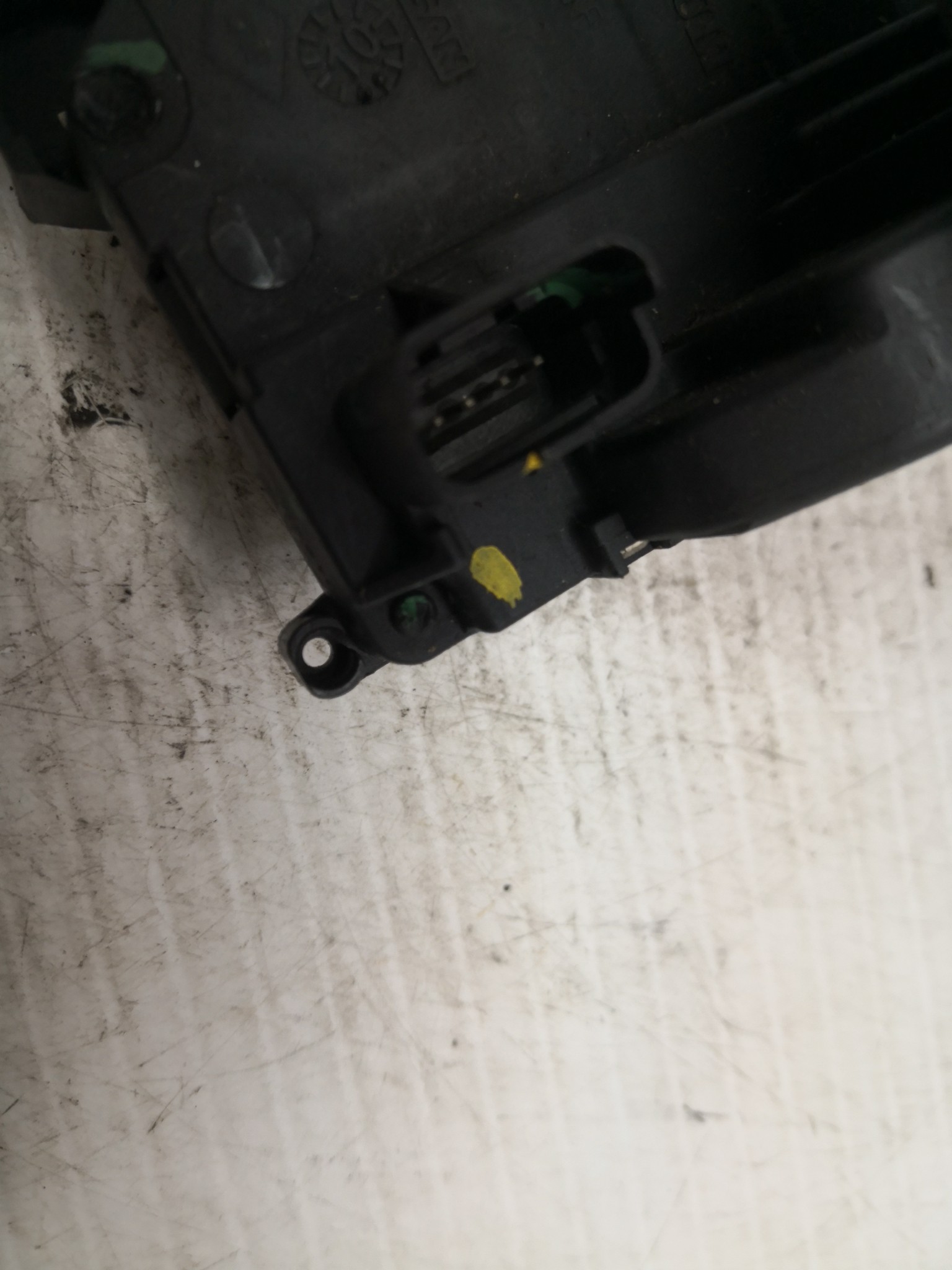 Fecho da Porta Frente Dto RENAULT MEGANE III Hatchback (BZ0/1_) | 08 -  Imagem-3