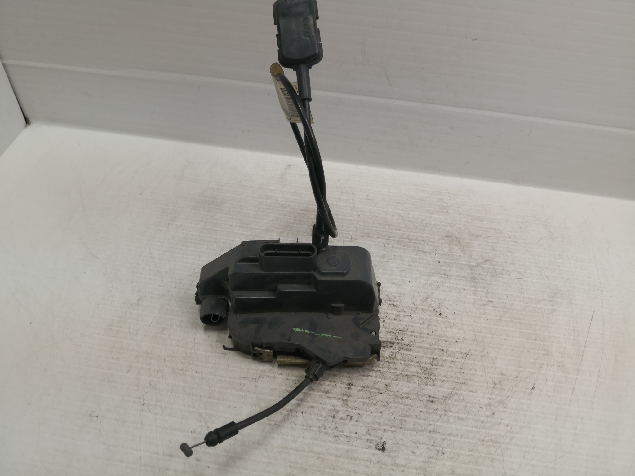 Fecho da Porta Frente Dto RENAULT - ID S_34760