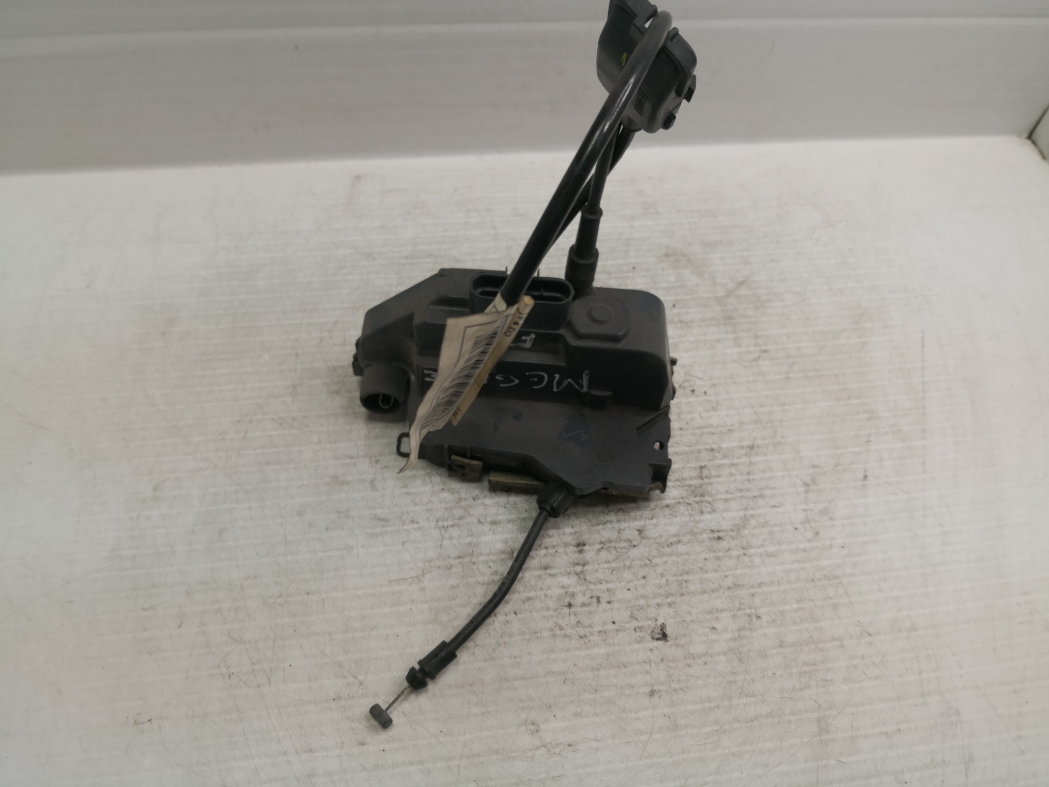 Fecho da Porta Frente Dto RENAULT - ID S_34751