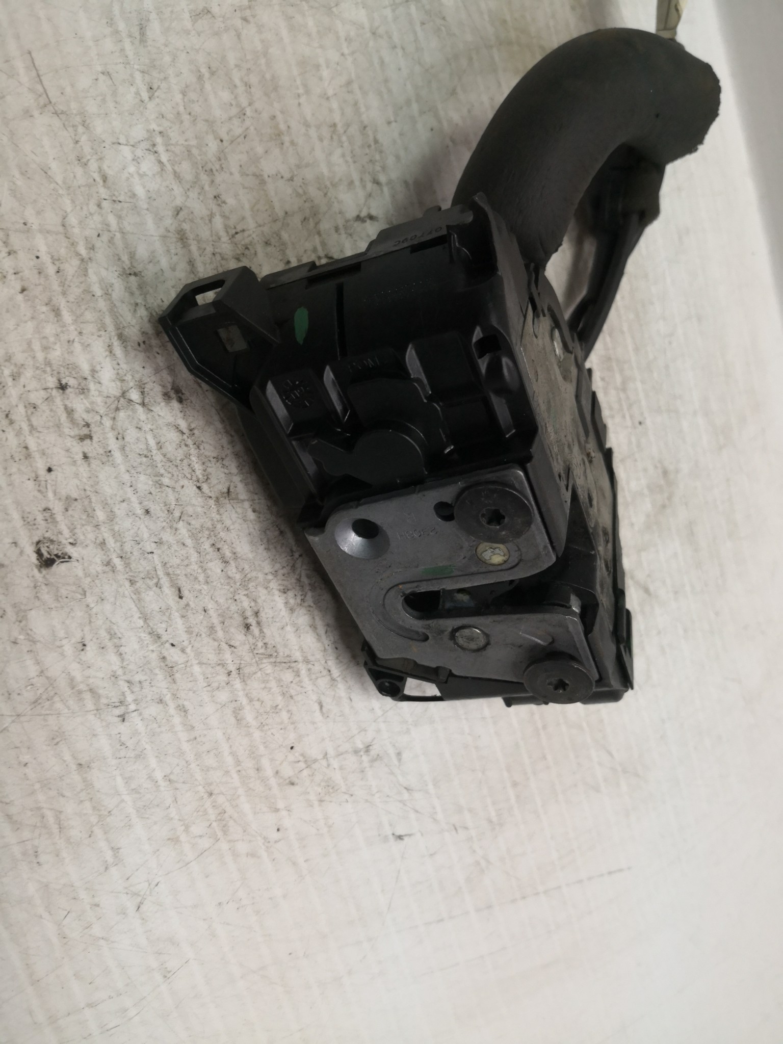 Fecho da Porta Frente Dto RENAULT MEGANE III Hatchback (BZ0/1_) | 08 -  Imagem-2