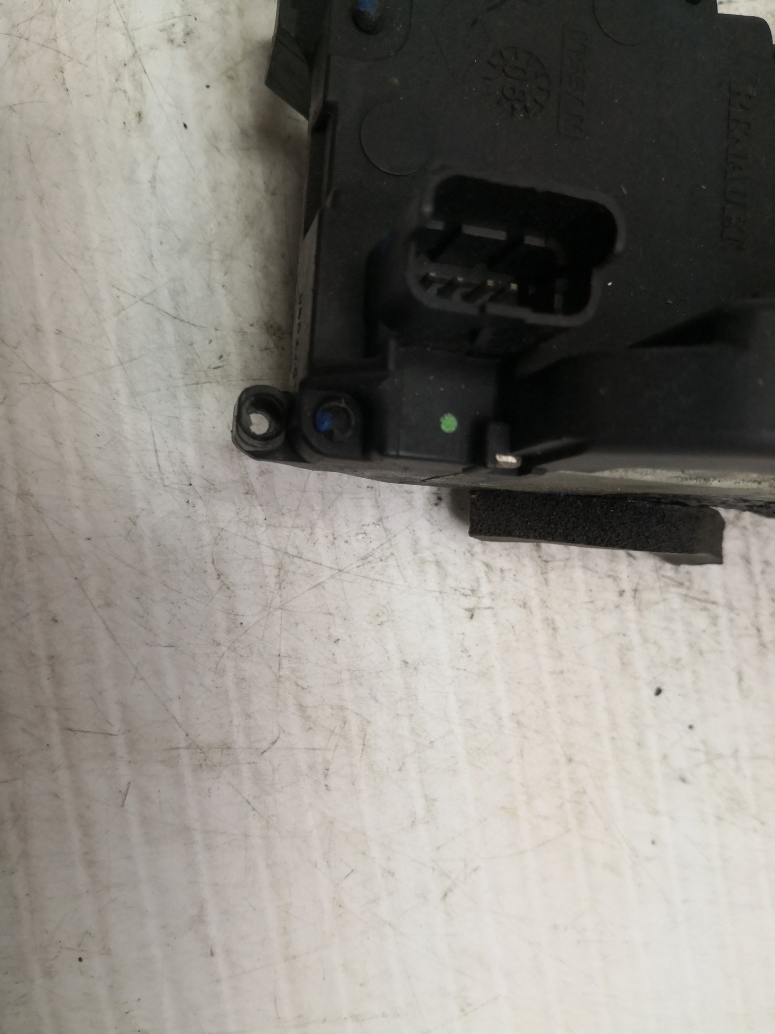 Fecho da Porta Frente Dto RENAULT CLIO III (BR0/1, CR0/1) | 05 -  Imagem-1