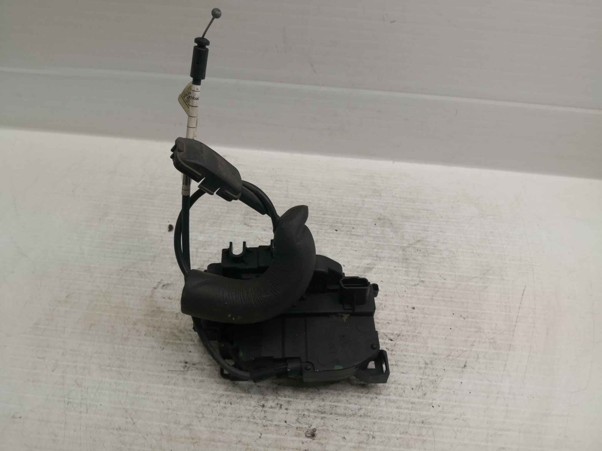 Fecho da Porta Frente Dto RENAULT - ID S_37951