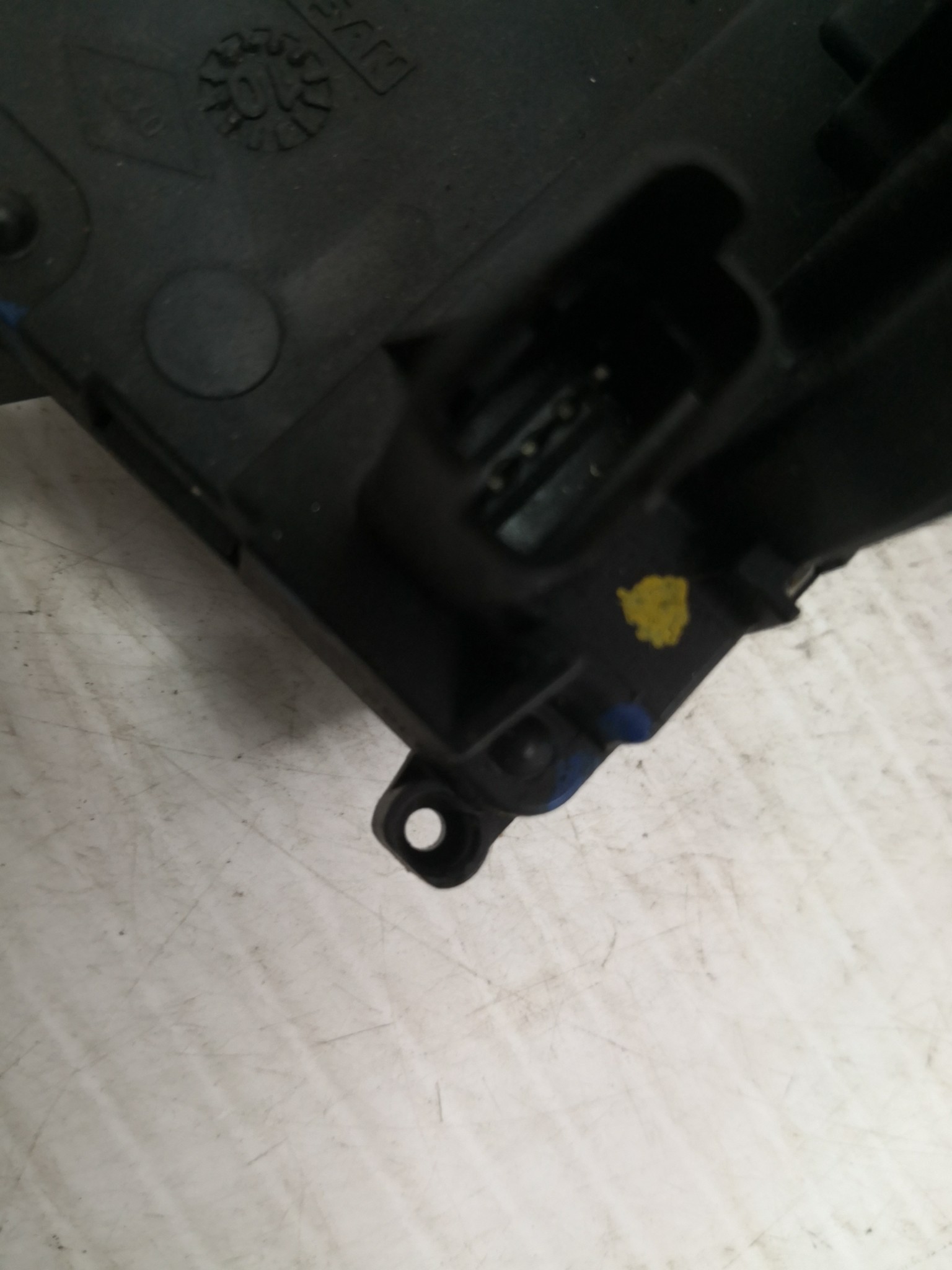 Fecho da Porta Frente Dto RENAULT MEGANE III Hatchback (BZ0/1_) | 08 -  Imagem-1