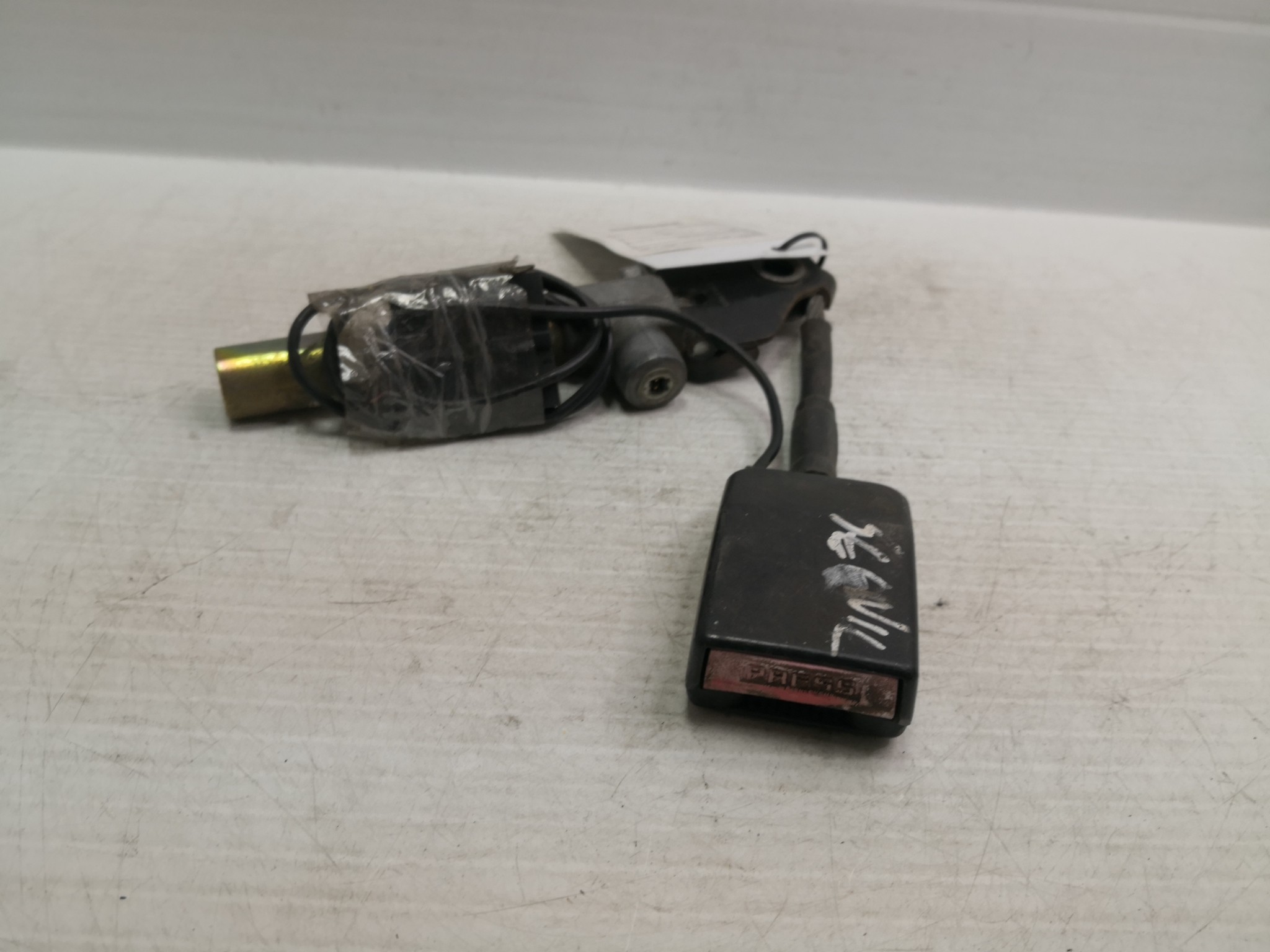 Engate Cinto Frente Esq RENAULT MEGANE Scenic (JA0/1_) | 96 - 01 Imagem-1