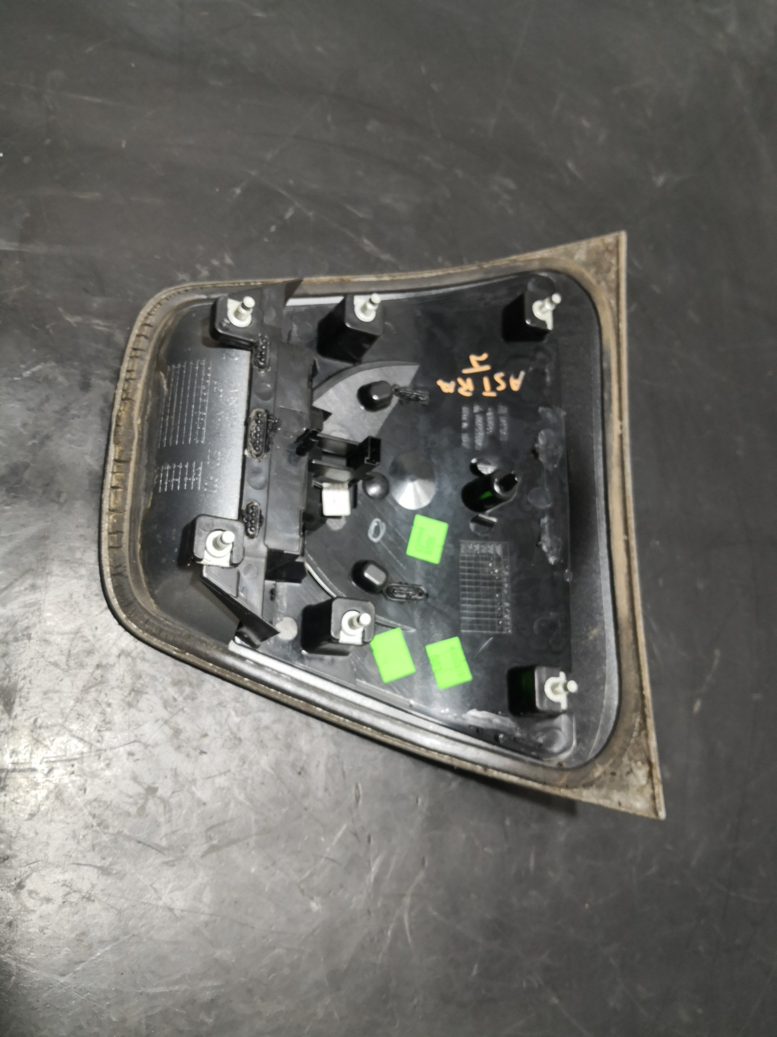 Botão Mala Eletrico OPEL ASTRA J (P10) | 09 - 15 Imagem-1