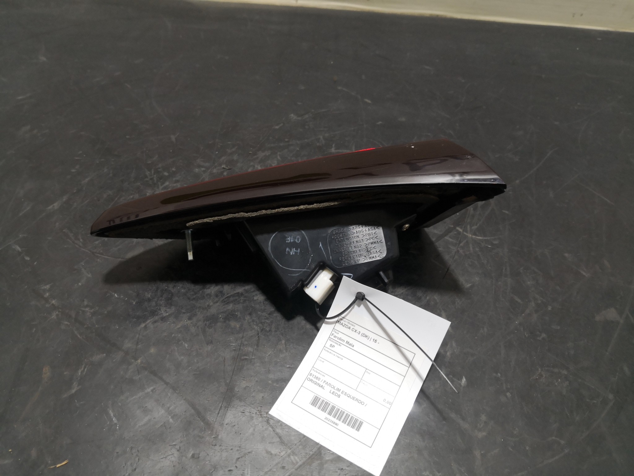 Farolim Mala MAZDA CX-3 (DK) | 15 -  Imagem-2