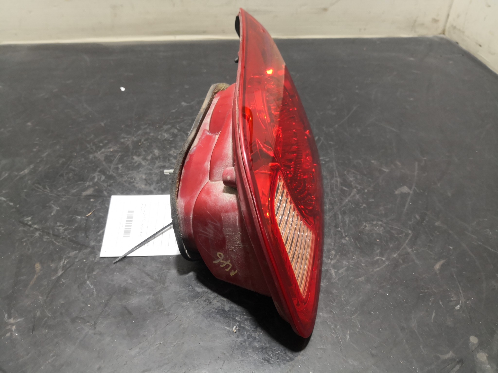 Farolim Mala HYUNDAI SANTA FÉ II (CM) | 05 - 15 Imagem-3