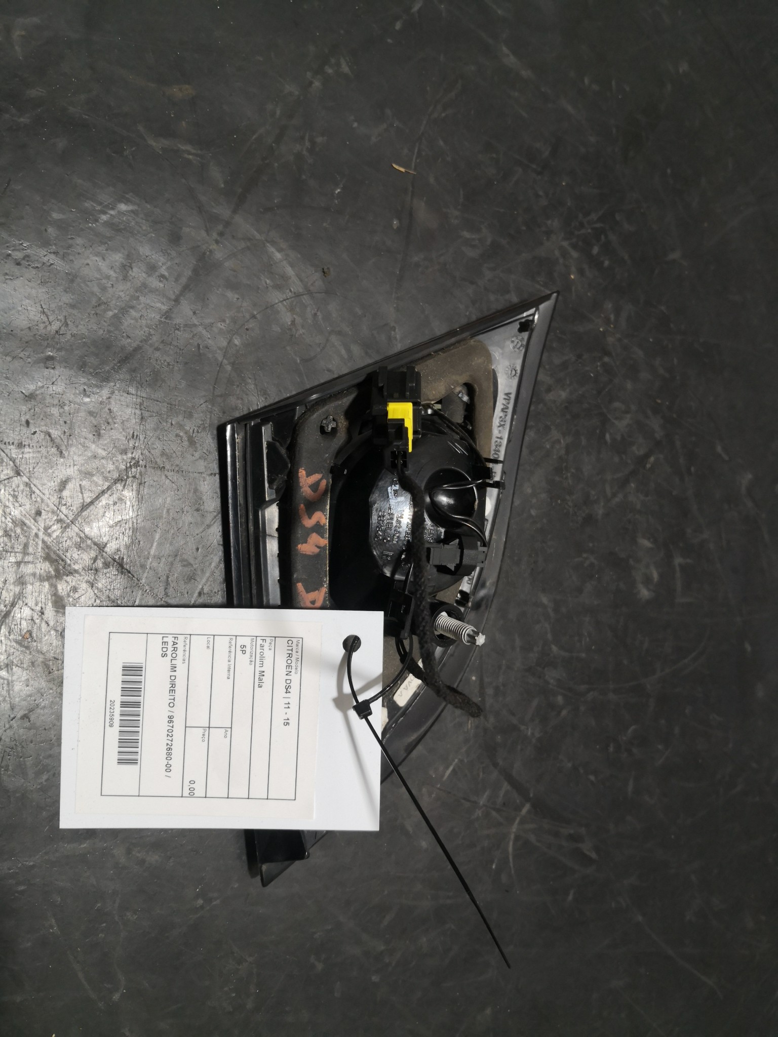 Farolim Mala CITROEN DS4 | 11 - 15 Imagem-2