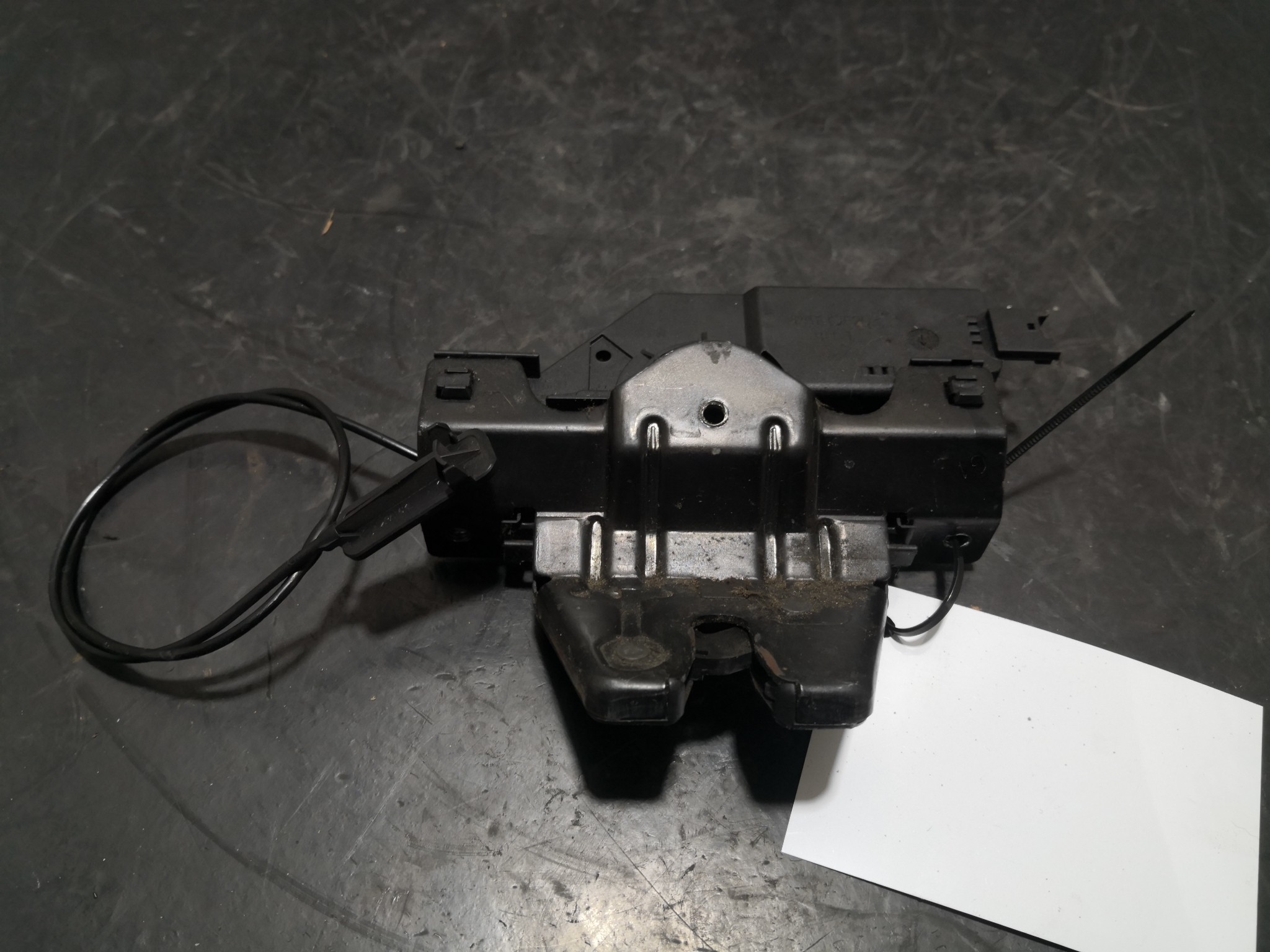 Fecho da Mala BMW 1 (E87) | 03 - 13 Imagem-1