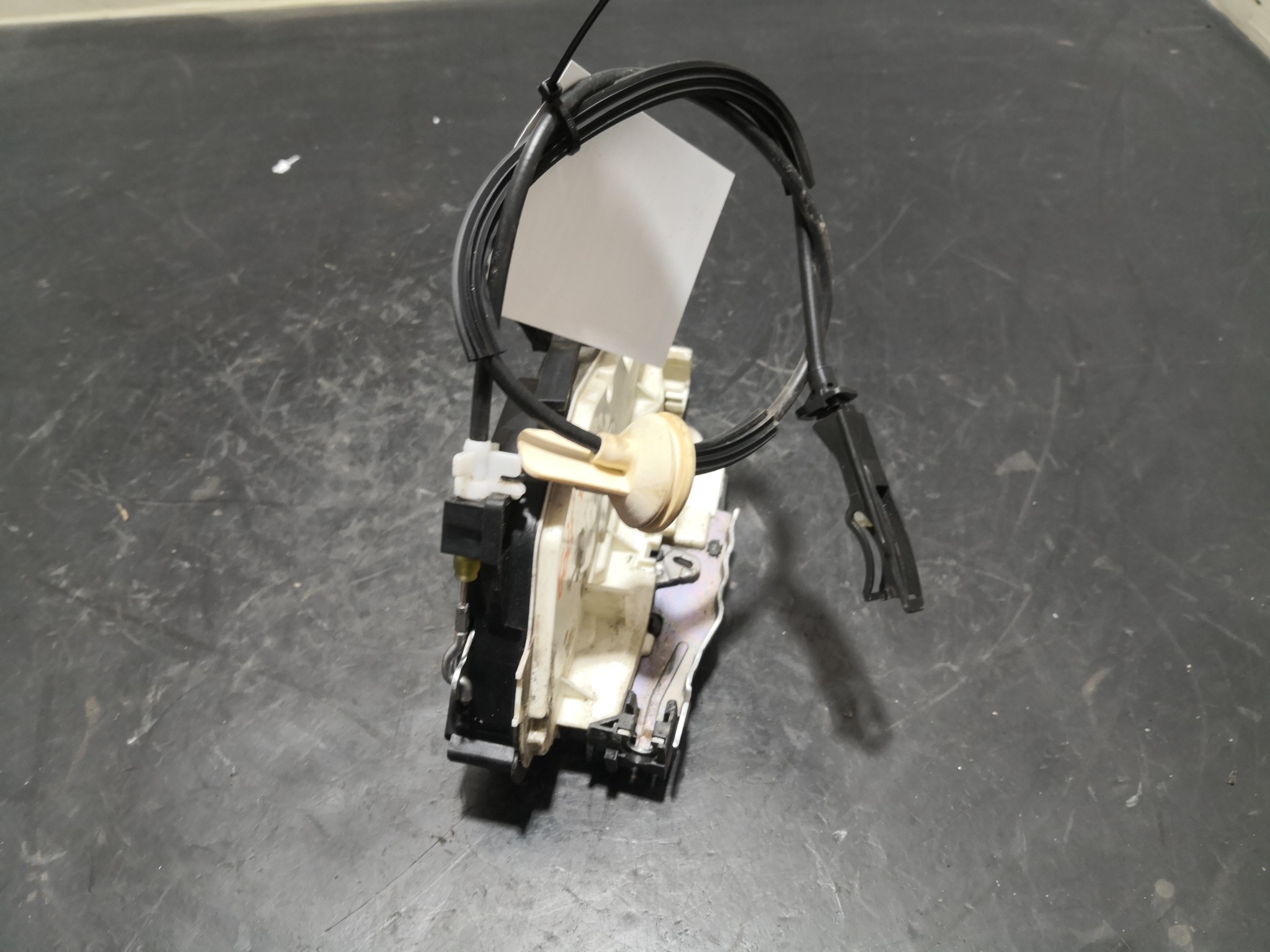 Fecho da Porta Frente Esq VOLKSWAGEN GOLF VI (5K1) | 08 - 14 Imagem-3