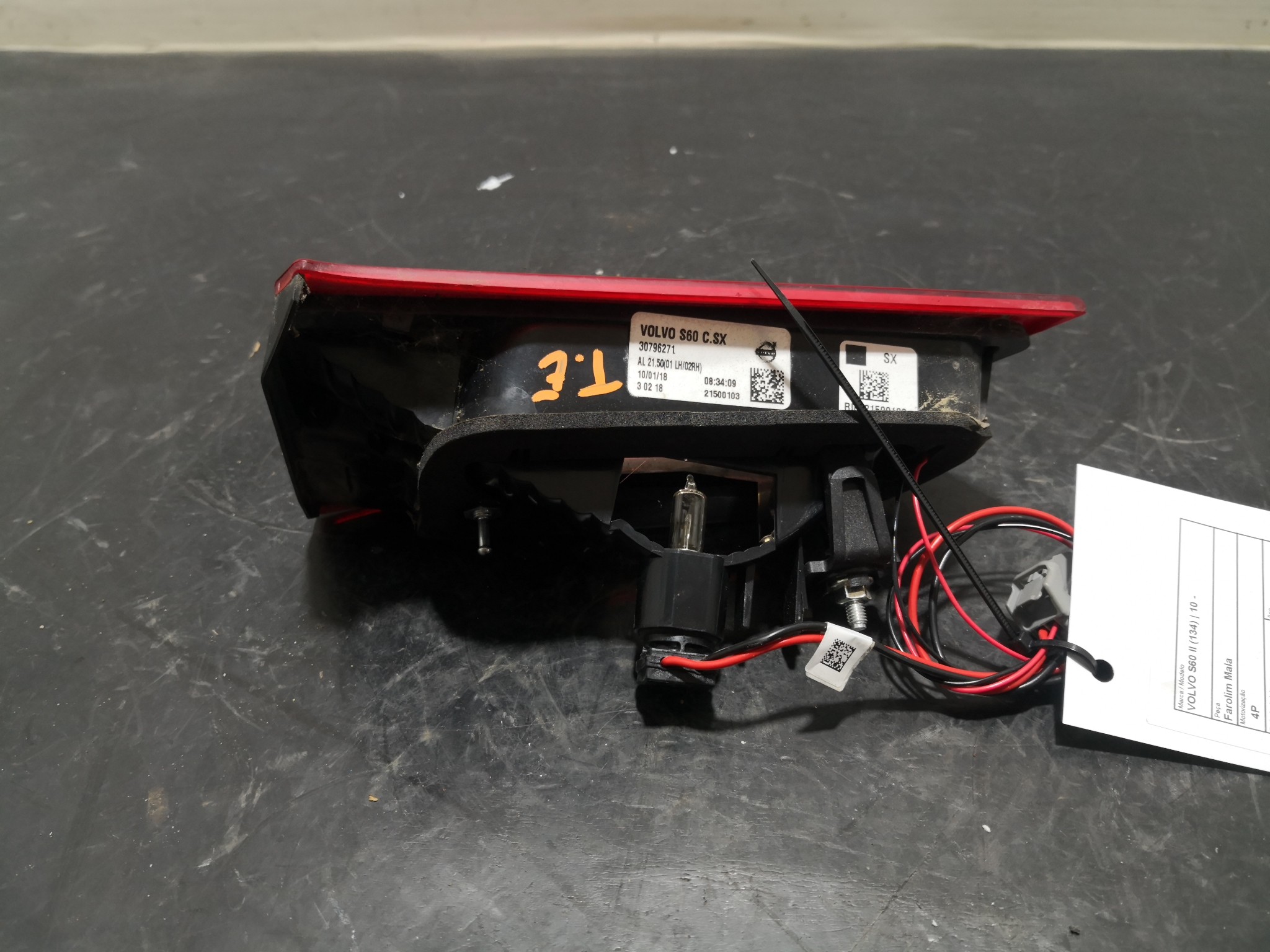 Farolim Mala VOLVO S60 II (134) | 10 -  Imagem-2
