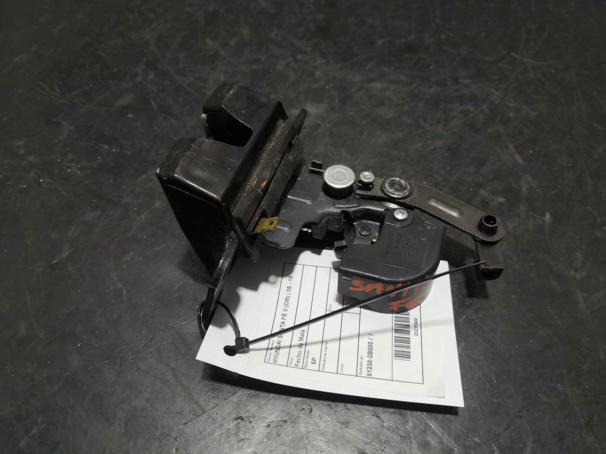 Fecho da Mala HYUNDAI SANTA FÉ II (CM) | 05 - 15 Imagem-1